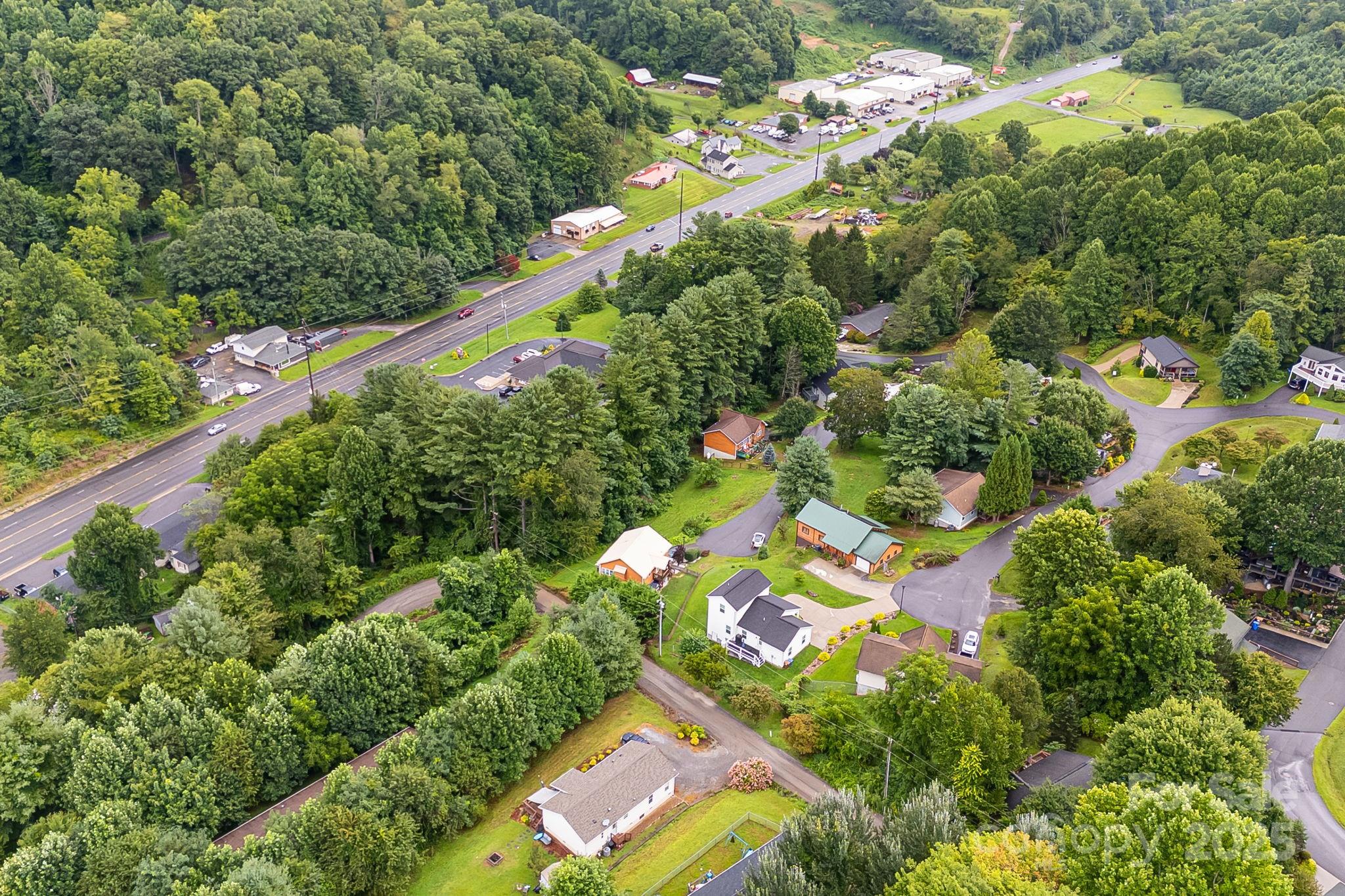 9999 Whippoorwill Way 6 Property Photo 8