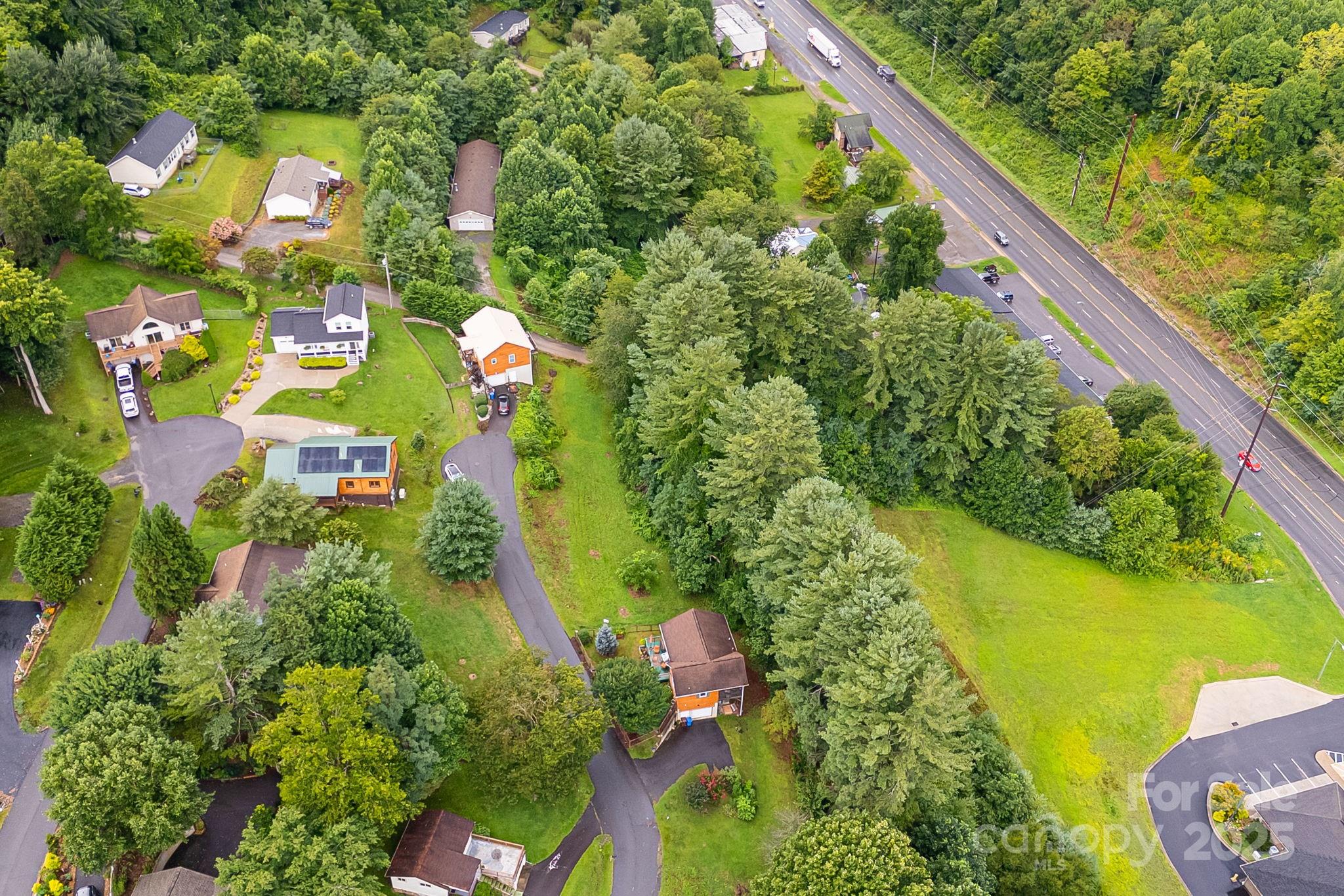 9999 Whippoorwill Way 6 Property Photo 11