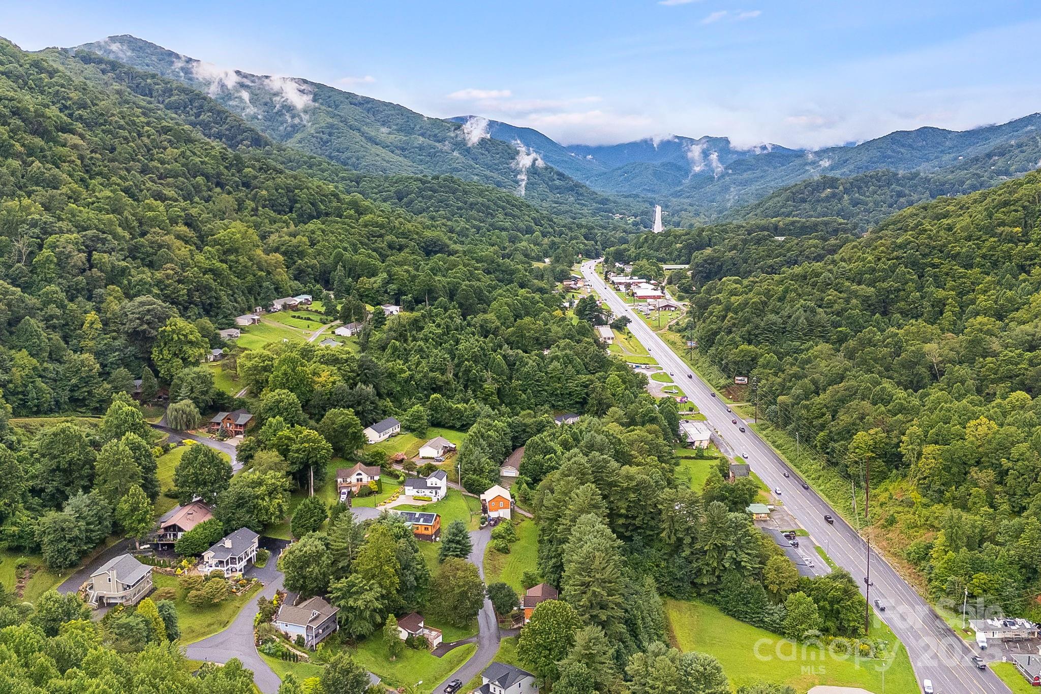 9999 Whippoorwill Way 6 Property Photo 22