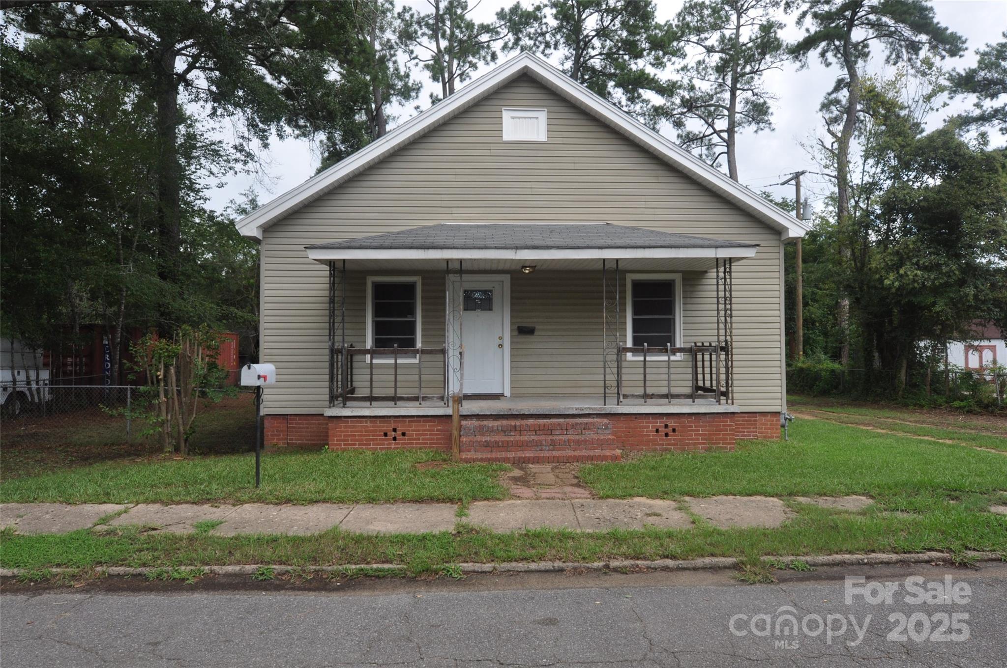 510 Gage Street 2 Blk B Property Photo 1