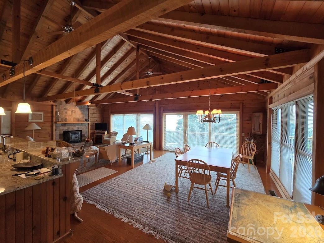979 Wagon Road 6-8 Property Photo 10