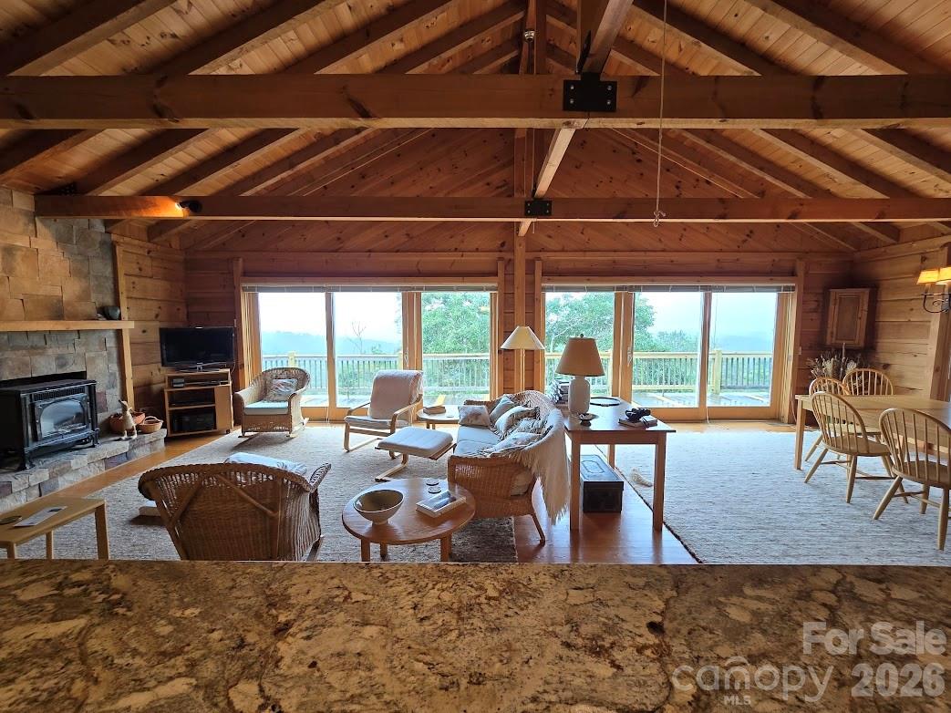 979 Wagon Road 6-8 Property Photo 29
