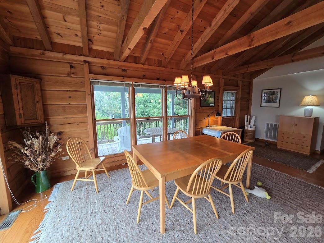979 Wagon Road 6-8 Property Photo 30