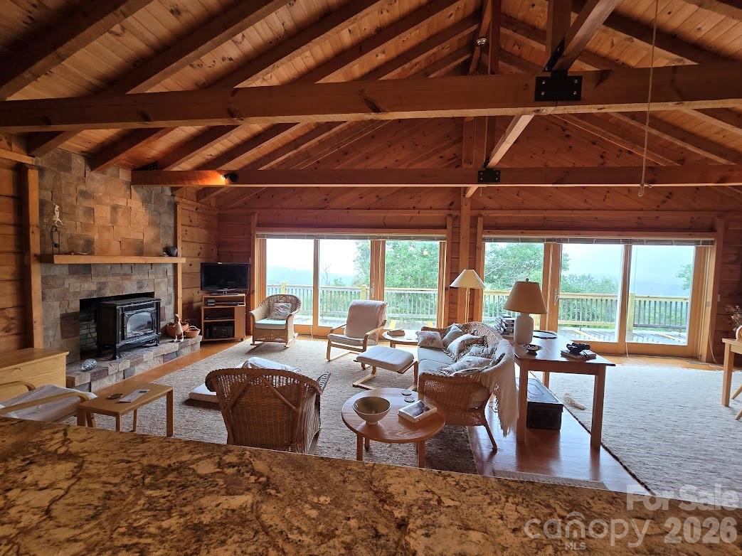 979 Wagon Road 6-8 Property Photo 33