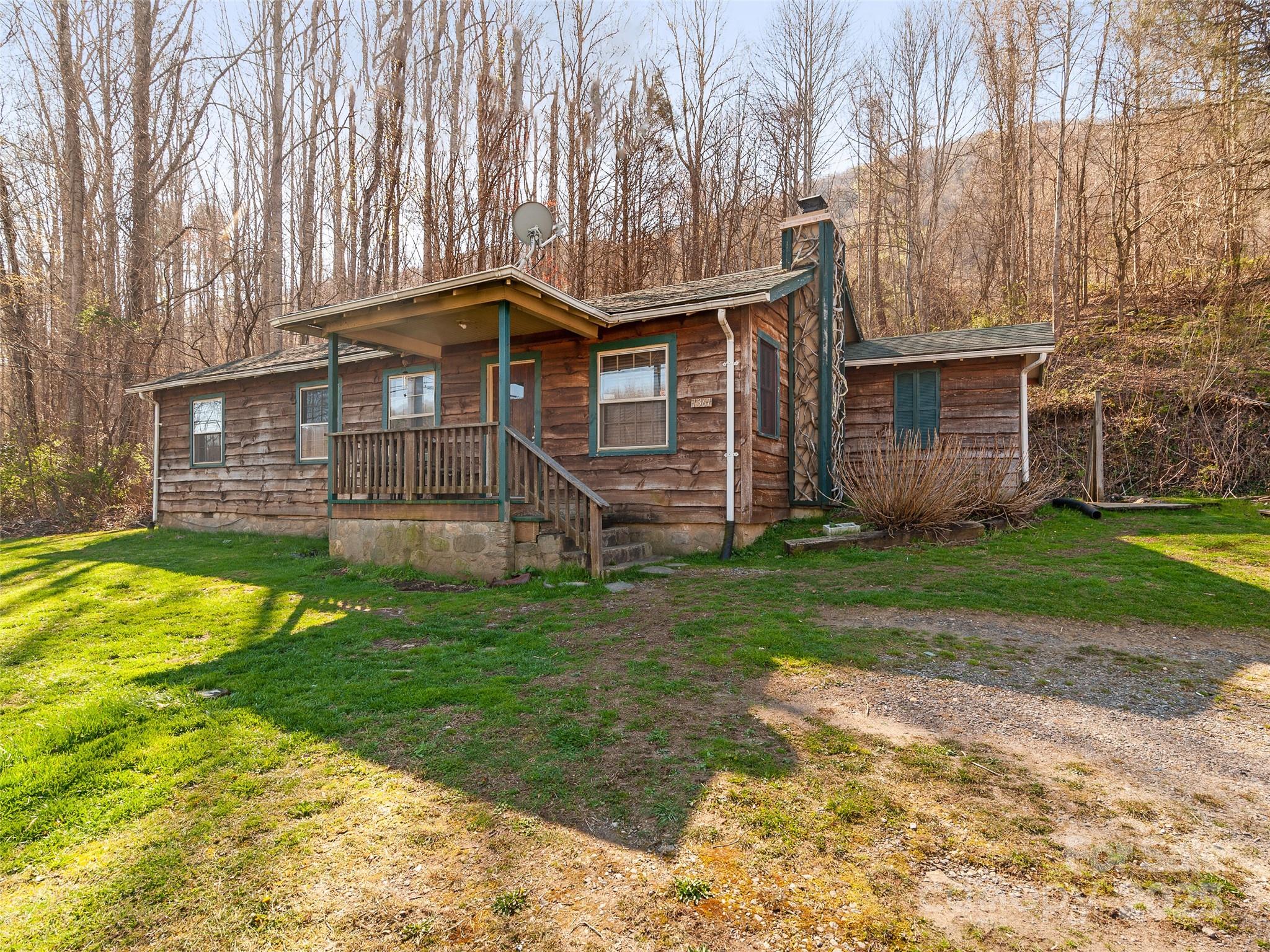 1361 & 1369 Soco Road Property Photo 2