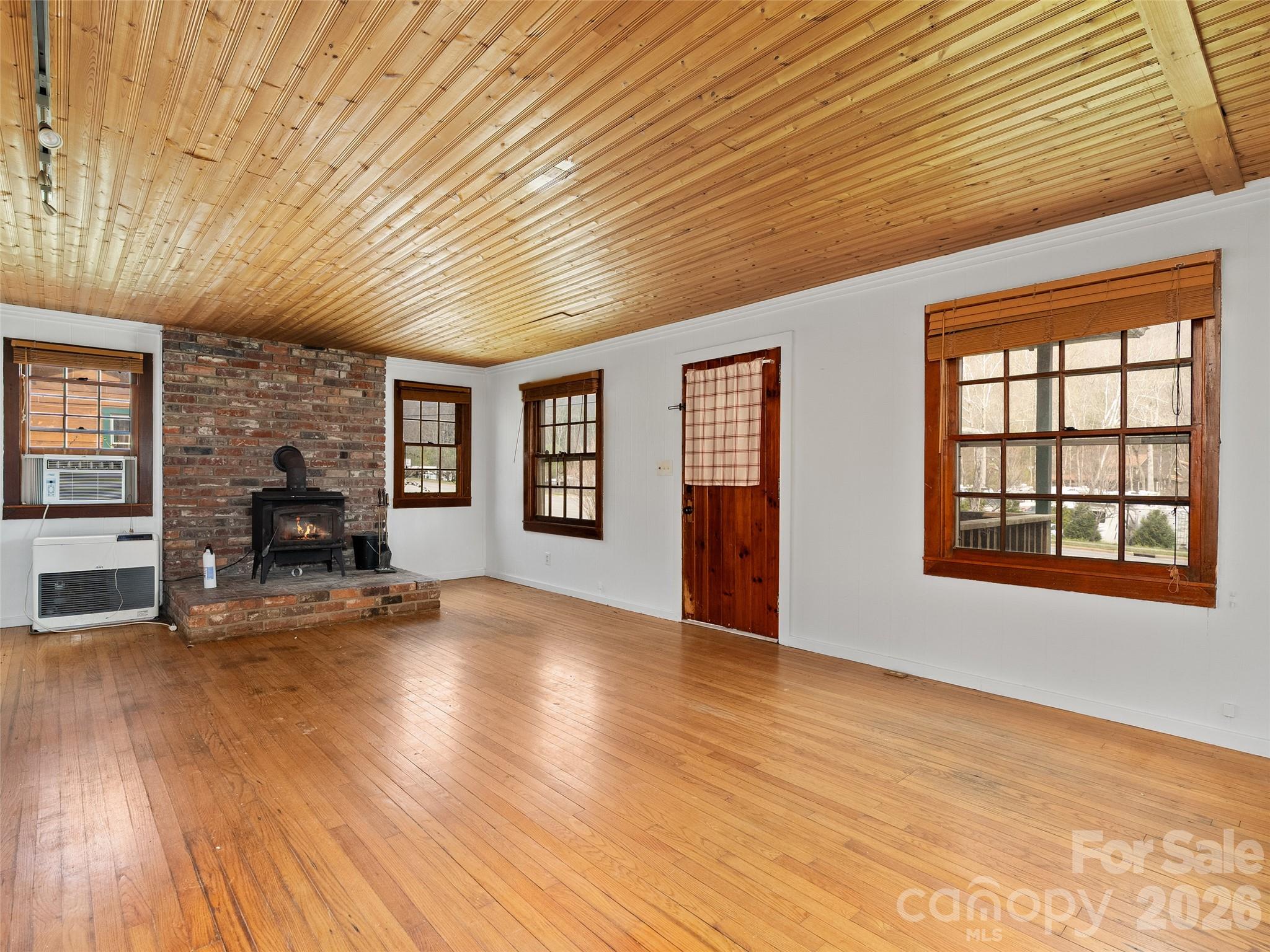 1361 & 1369 Soco Road Property Photo 2