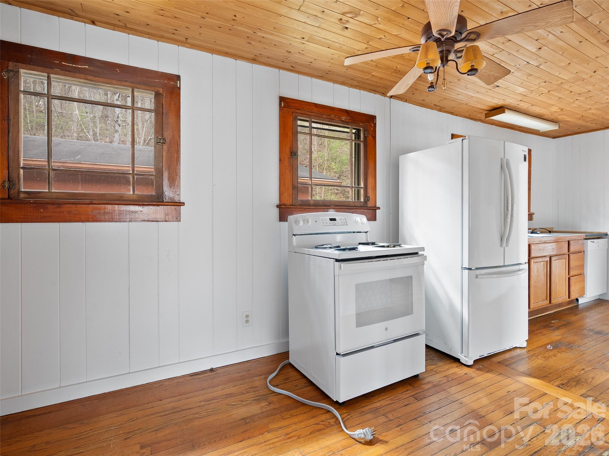 1361 & 1369 Soco Road Property Photo 10