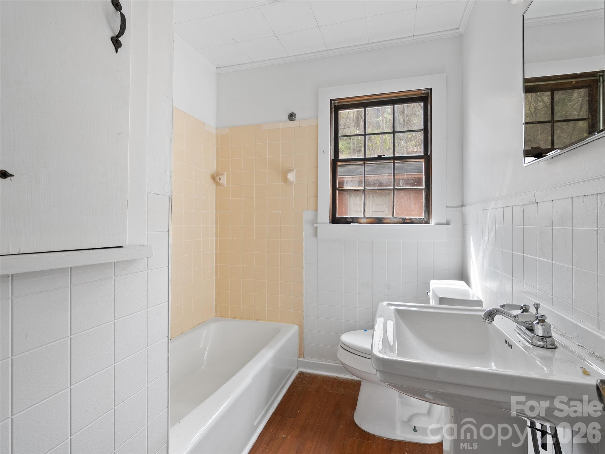 1361 & 1369 Soco Road Property Photo 13