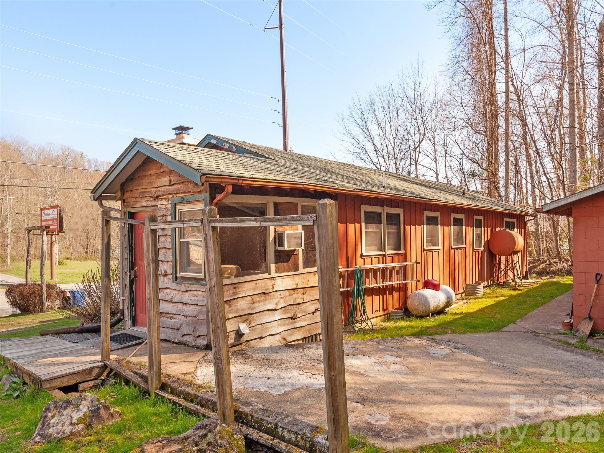 1361 & 1369 Soco Road Property Photo 16