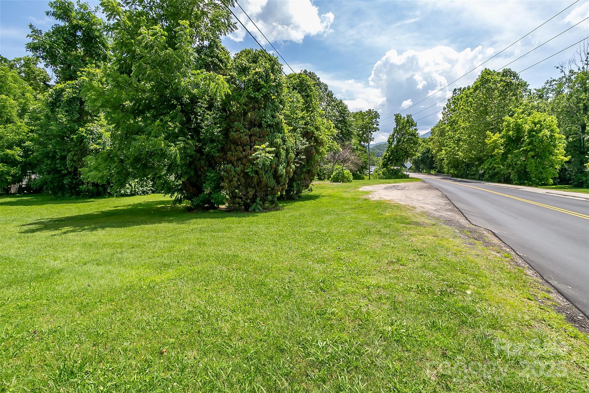 780 Hazelwood Avenue Property Photo 1