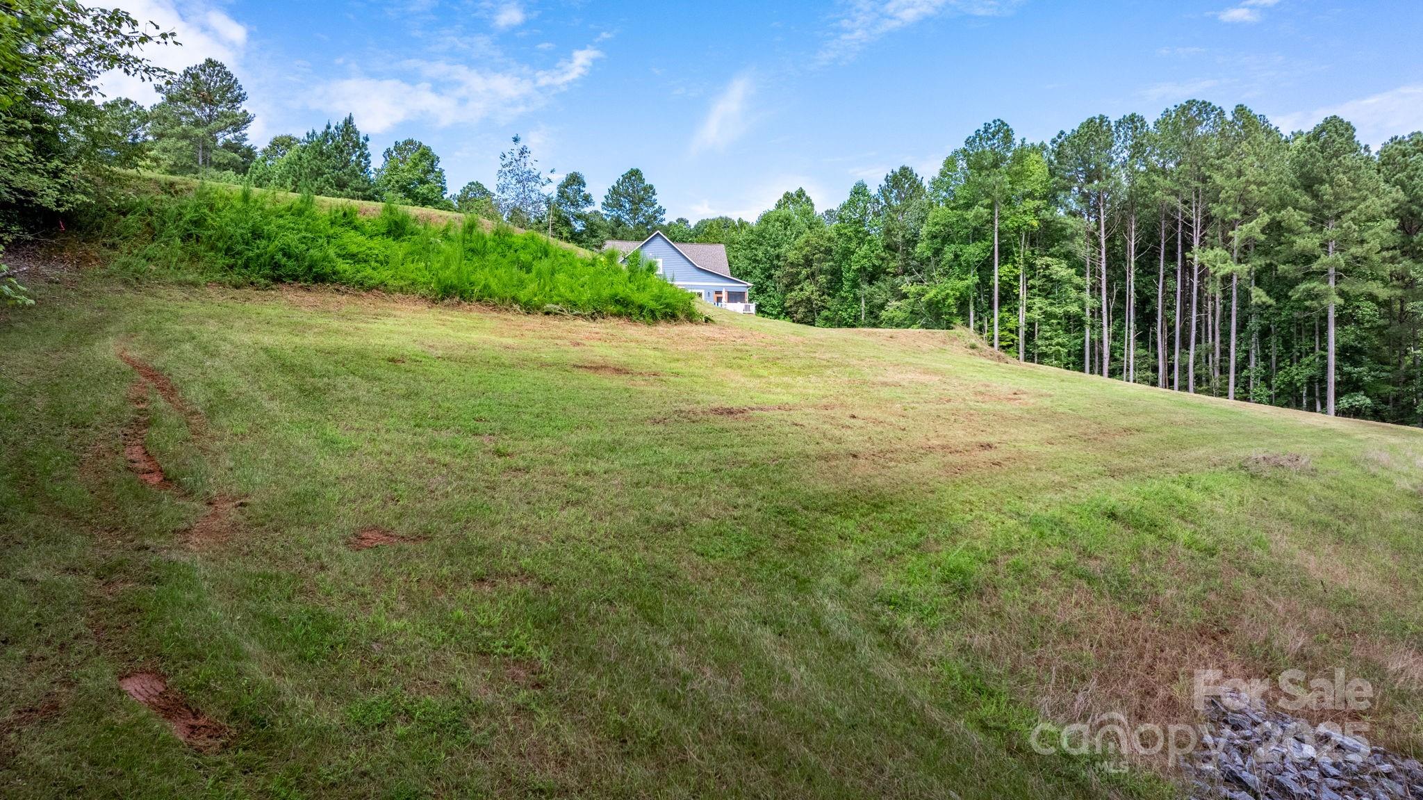 1408 Lake Vista Drive 11/12 Property Photo 9