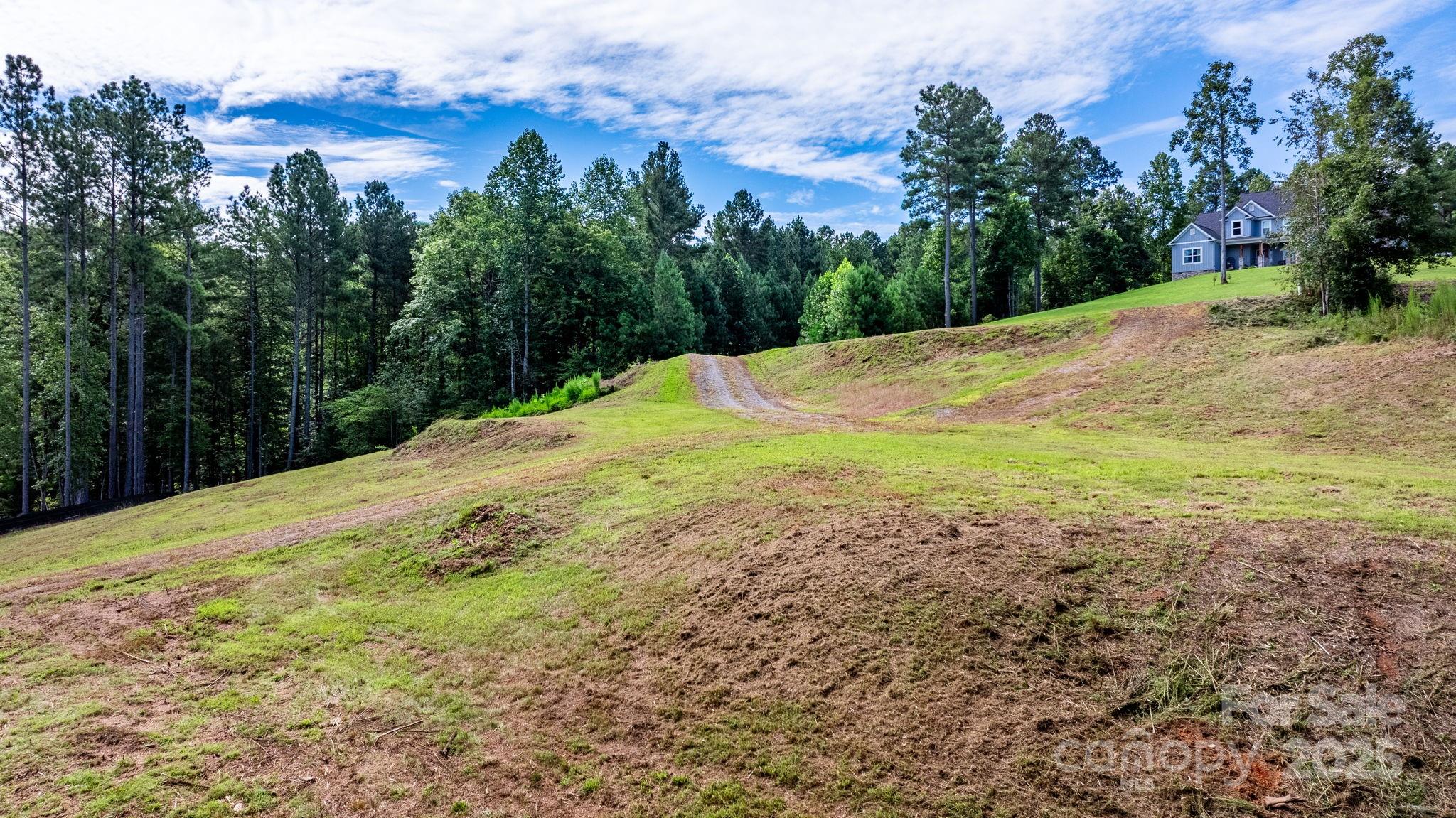 1408 Lake Vista Drive 11/12 Property Photo 10