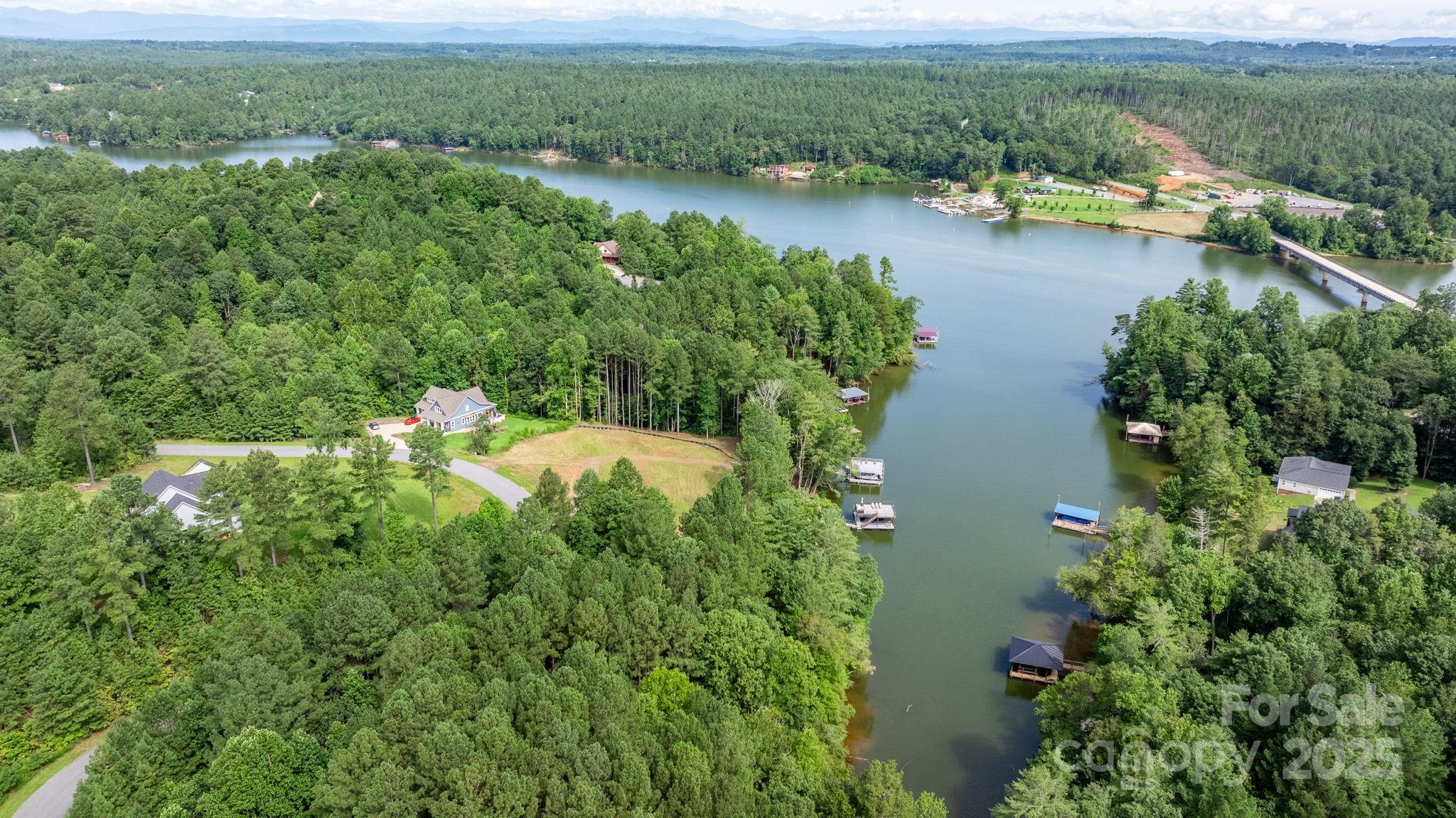 1408 Lake Vista Drive 11/12 Property Photo 27