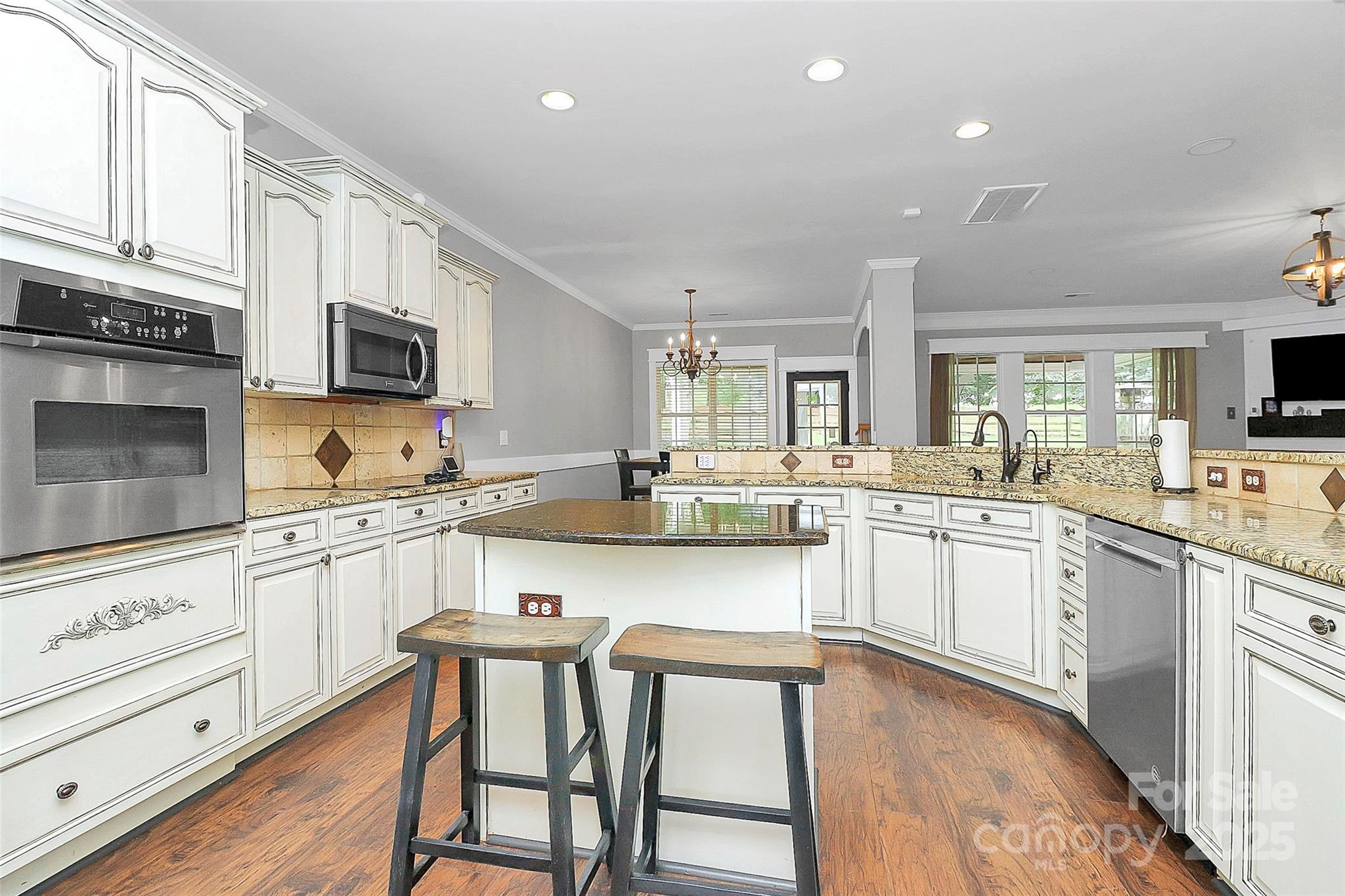 119 Middleton Place 184 Property Photo 13