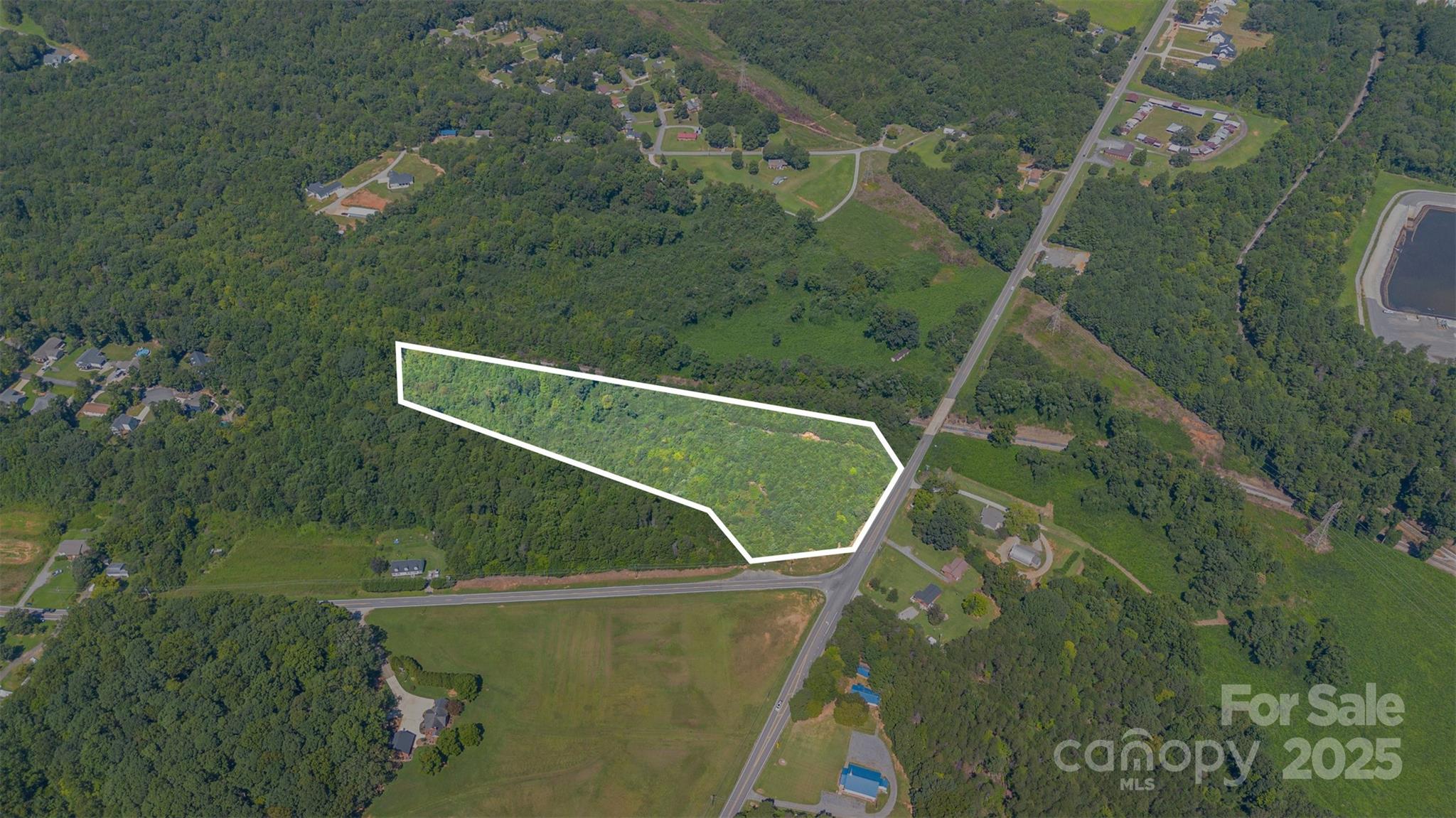 000 Slanting Bridge Road Property Photo 16
