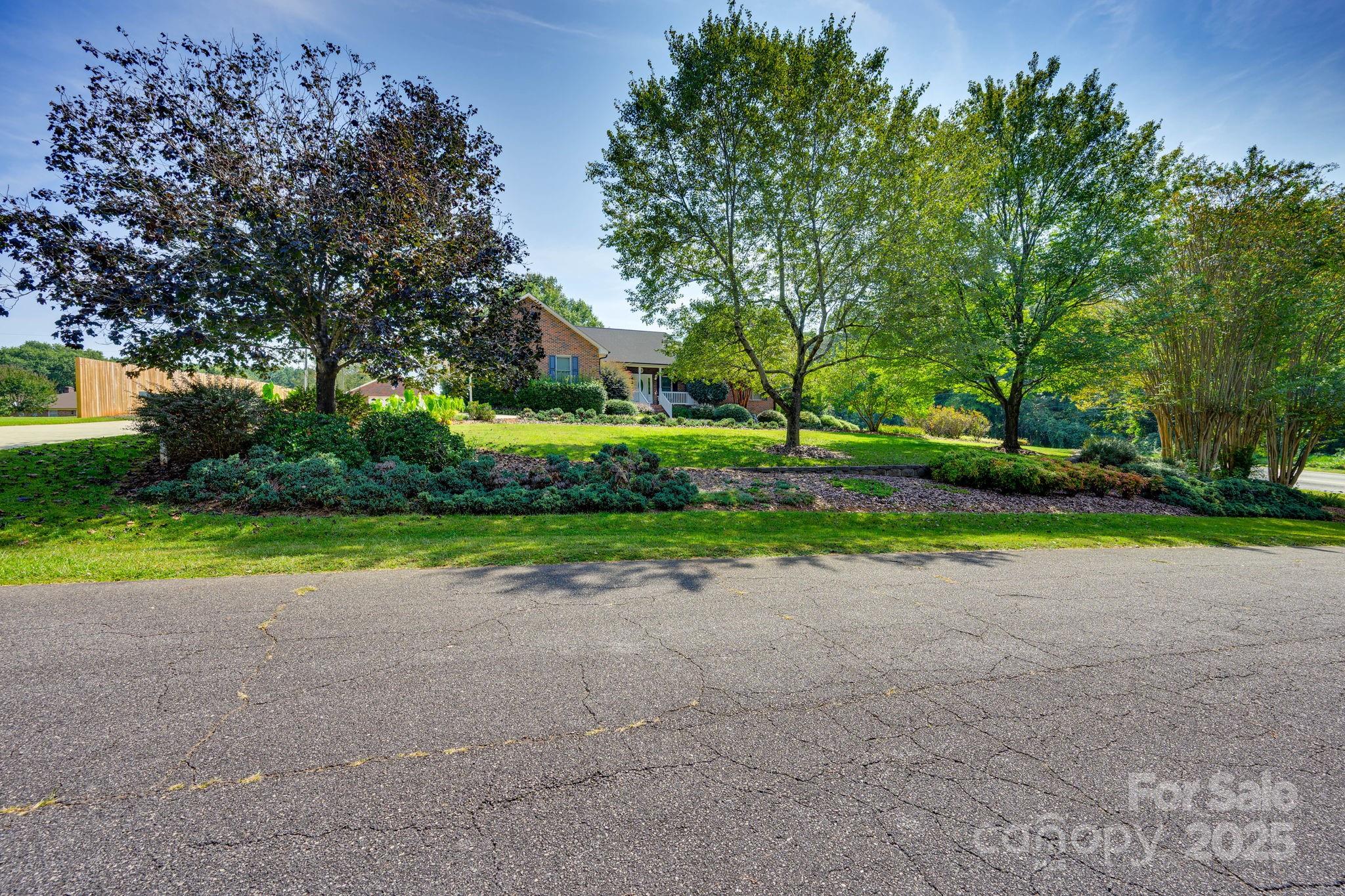 3132 Fox Den Circle Property Photo 7