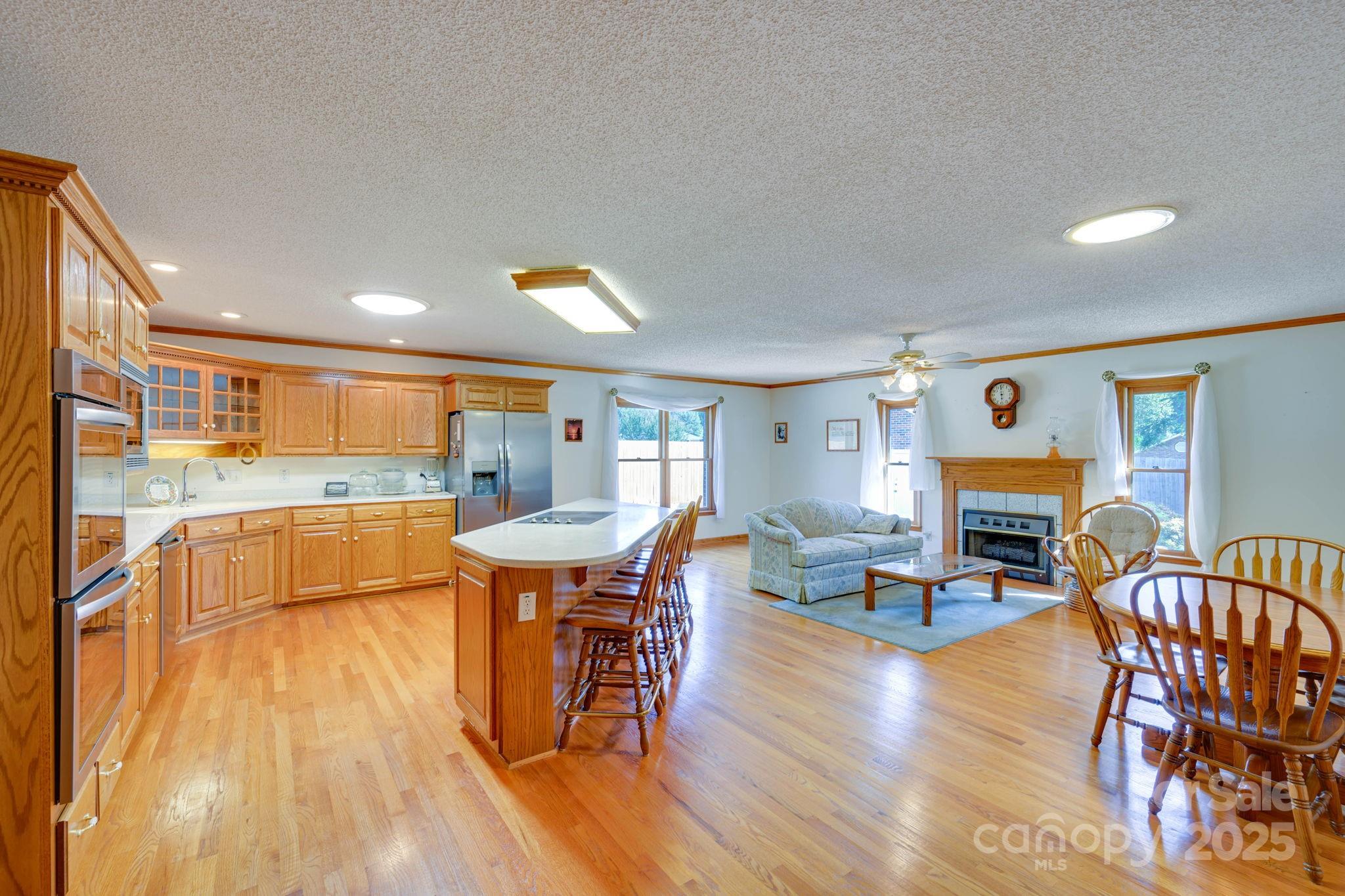 3132 Fox Den Circle Property Photo 11