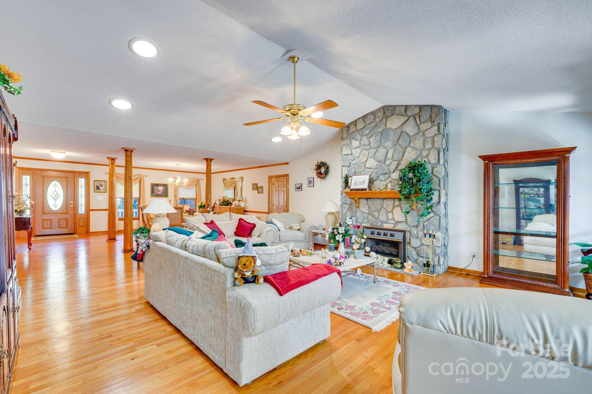3132 Fox Den Circle Property Photo 25