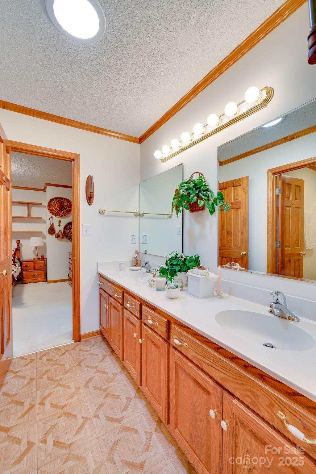 3132 Fox Den Circle Property Photo 35