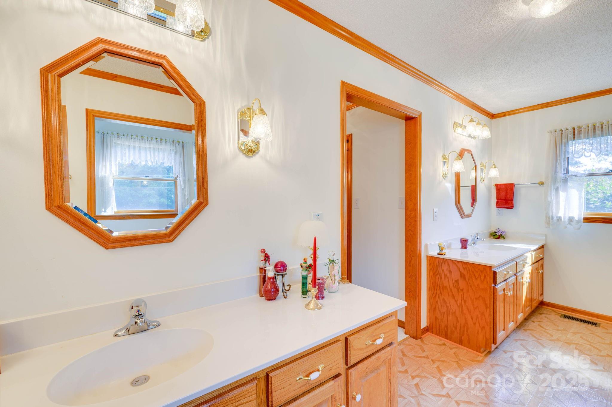 3132 Fox Den Circle Property Photo 38