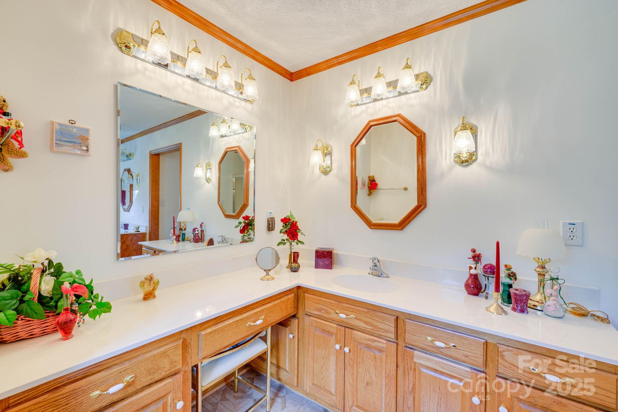 3132 Fox Den Circle Property Photo 41