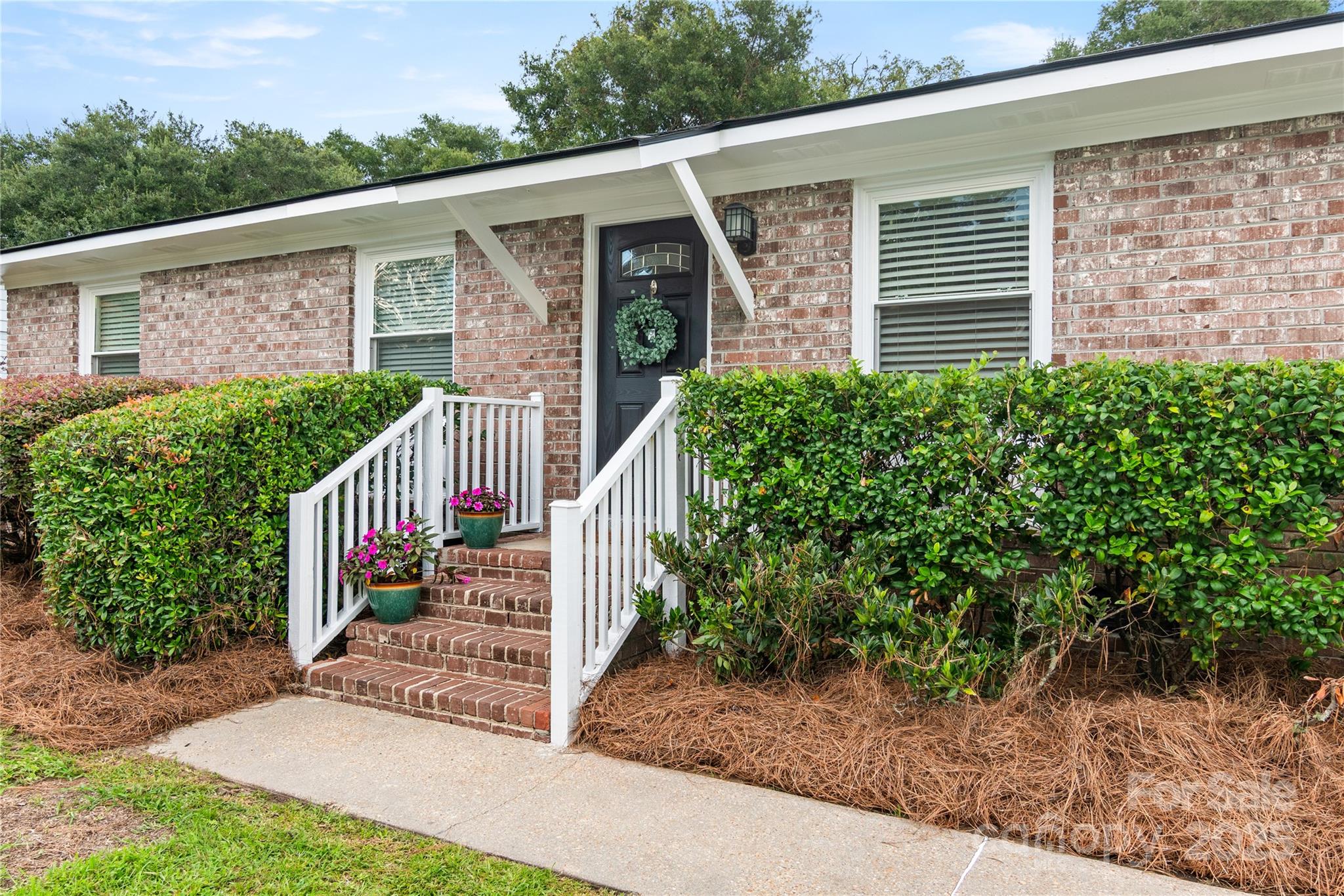 1547 Seacroft Road Property Photo 1