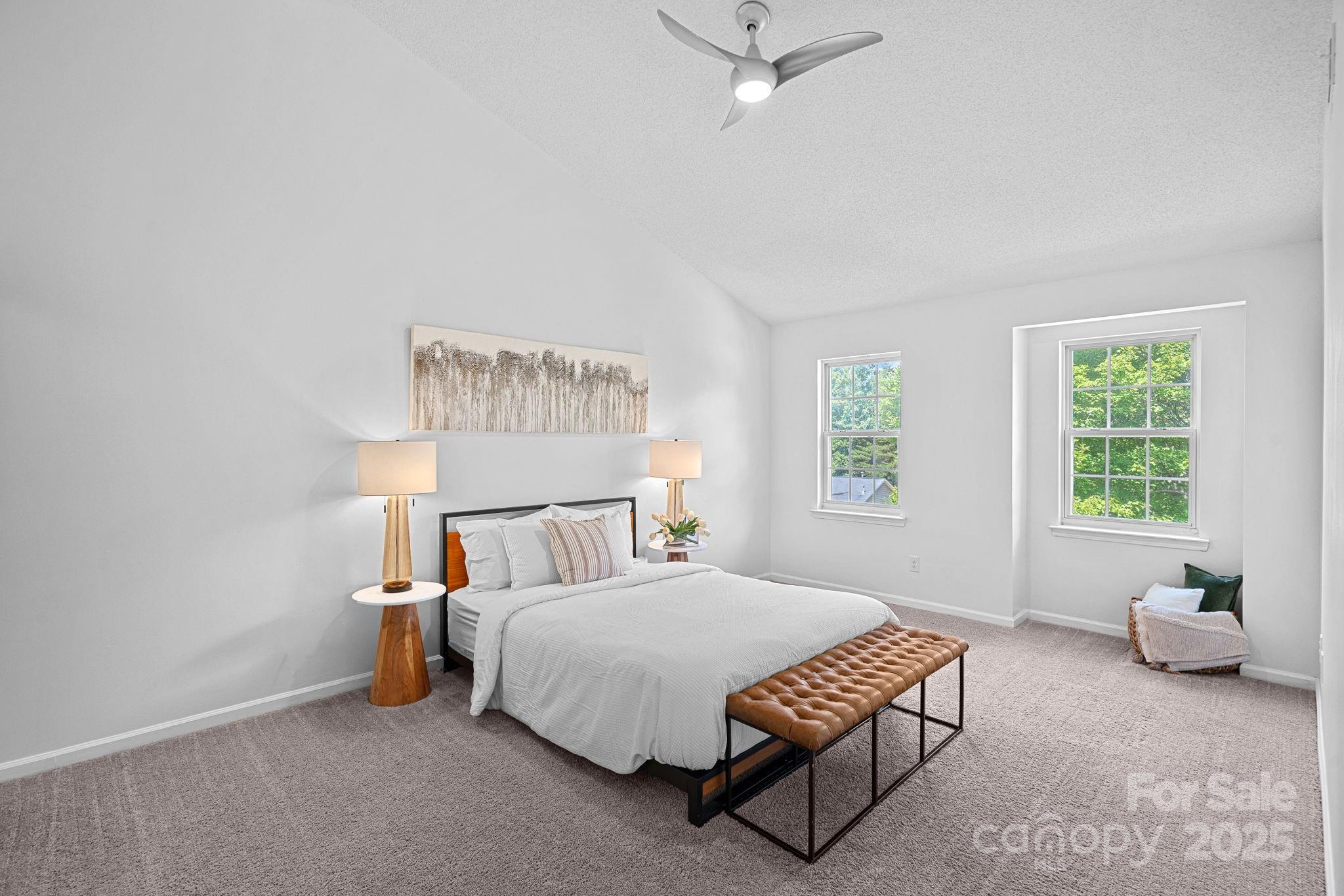 7528 Grabill Drive Property Photo 15