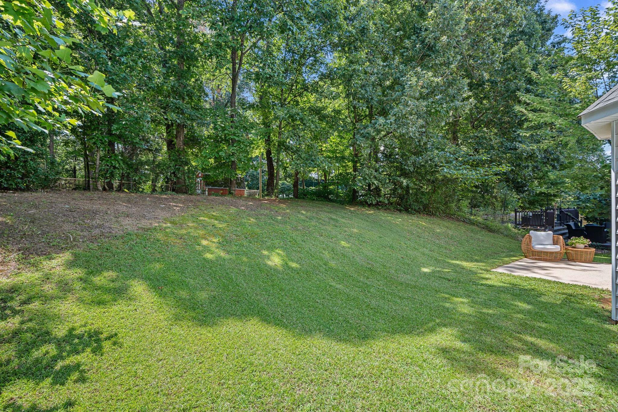 7528 Grabill Drive Property Photo 24