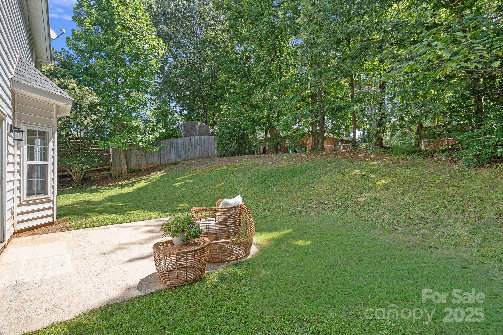 7528 Grabill Drive Property Photo 25