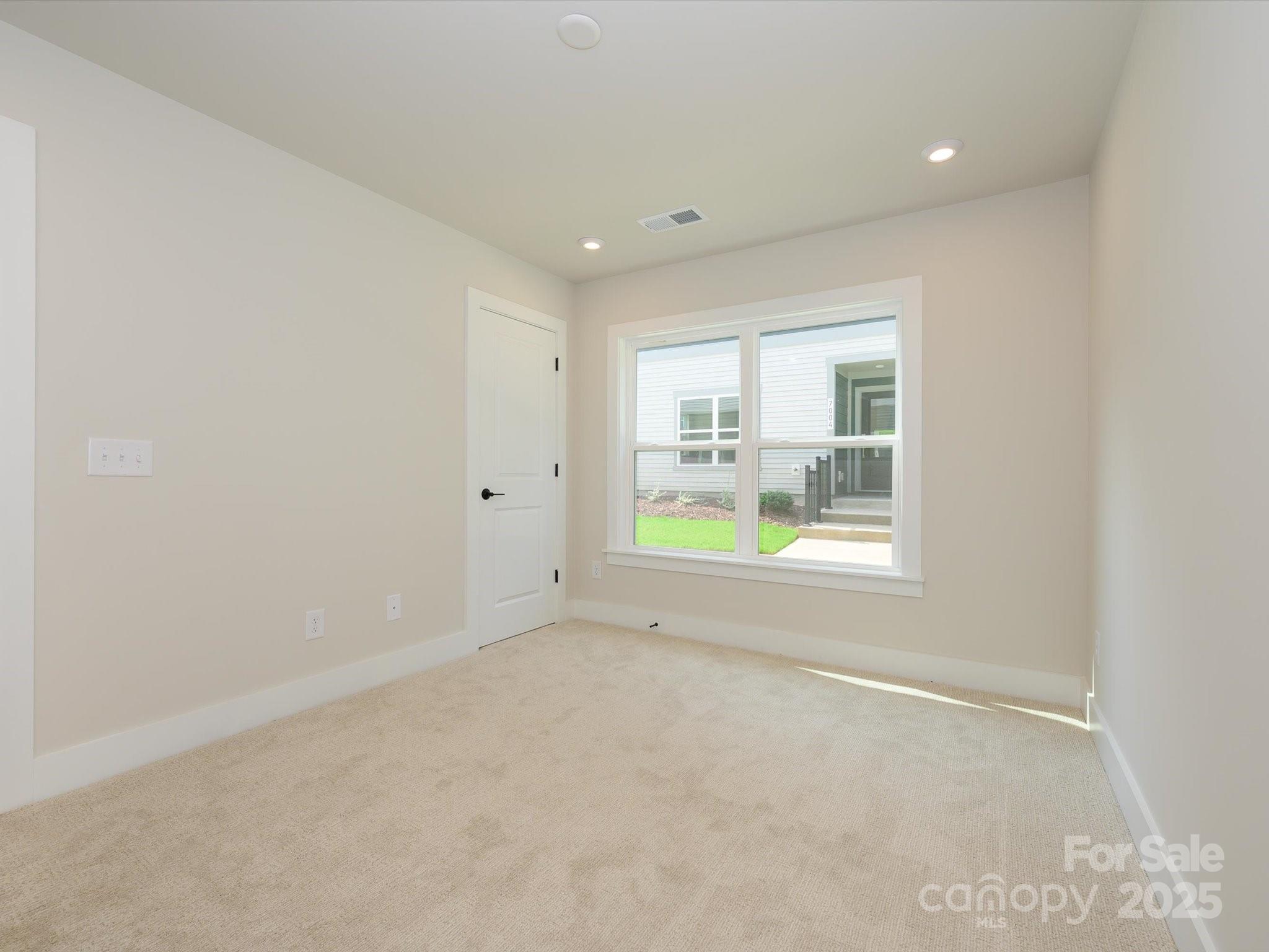 6009 Pivot Court Property Photo 3