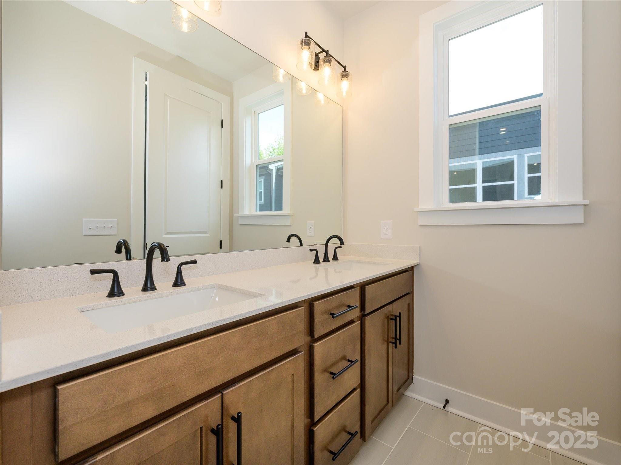 6009 Pivot Court Property Photo 11