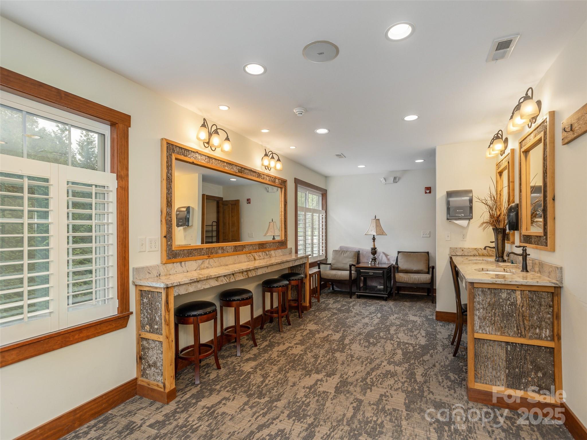 8826 Boylston Highway Property Photo 13