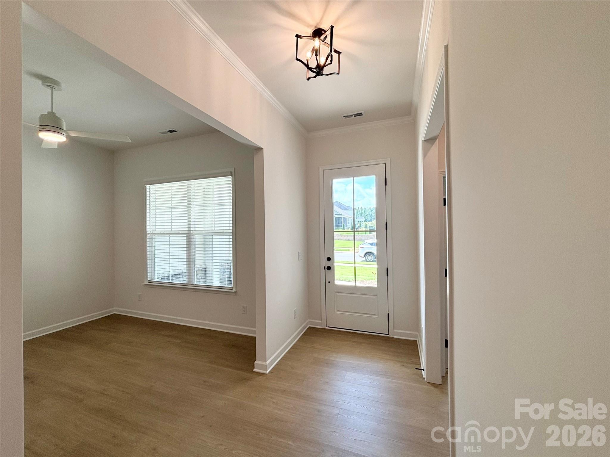 6853 Glen Abbey Lane 8 Property Photo 4