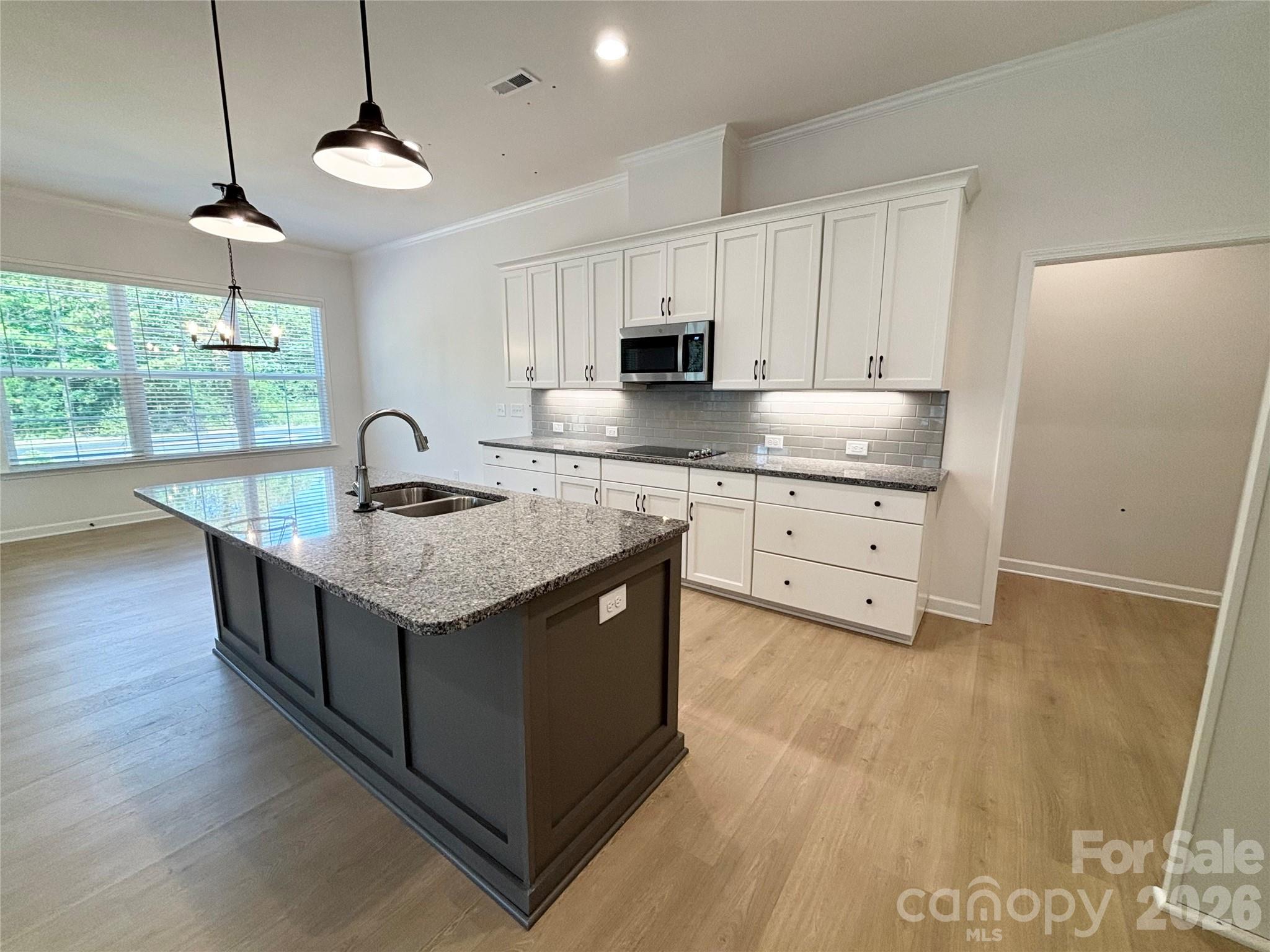 6853 Glen Abbey Lane 8 Property Photo 16