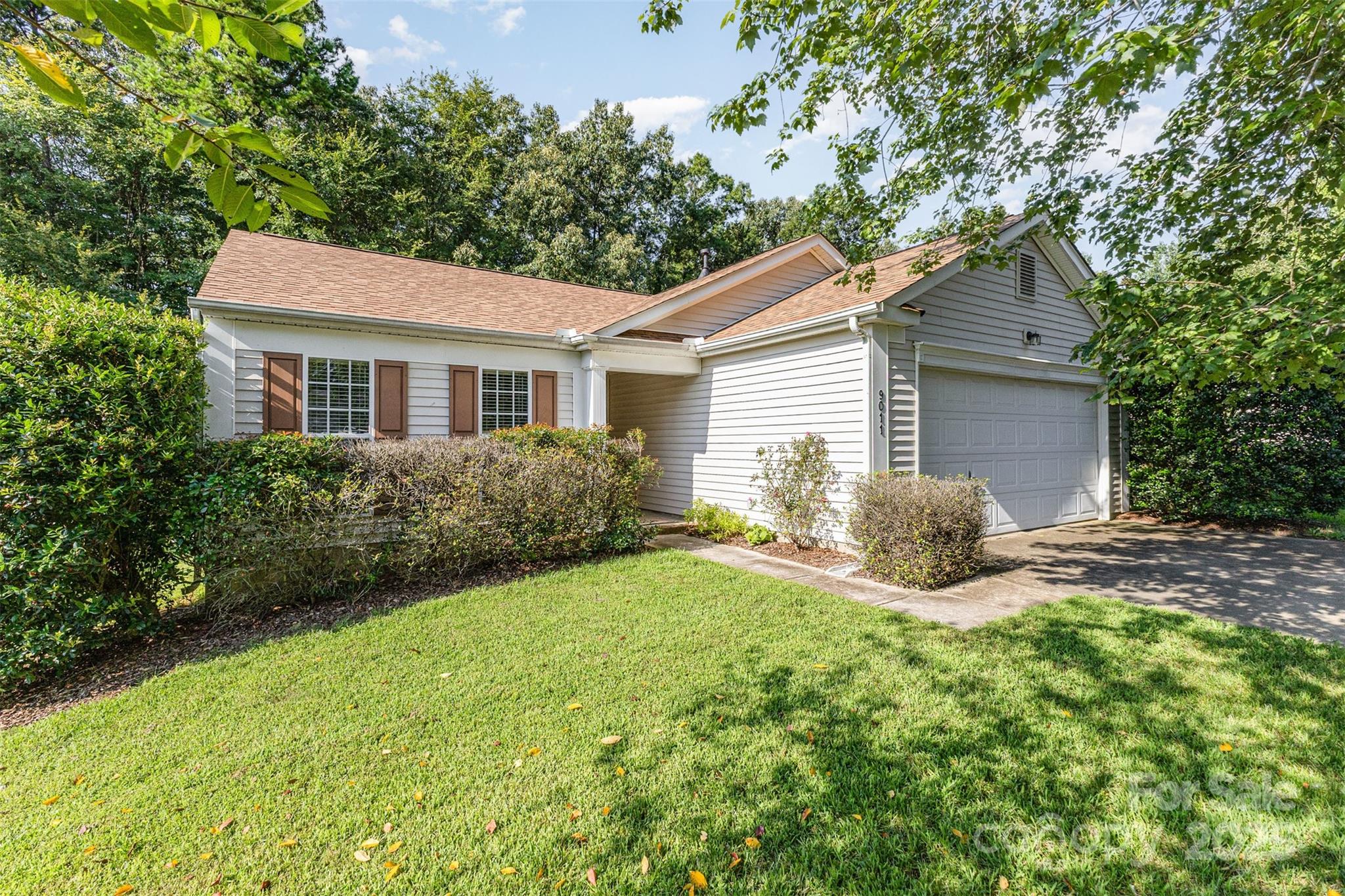 9011 Foggy Meadow Road Property Photo 1