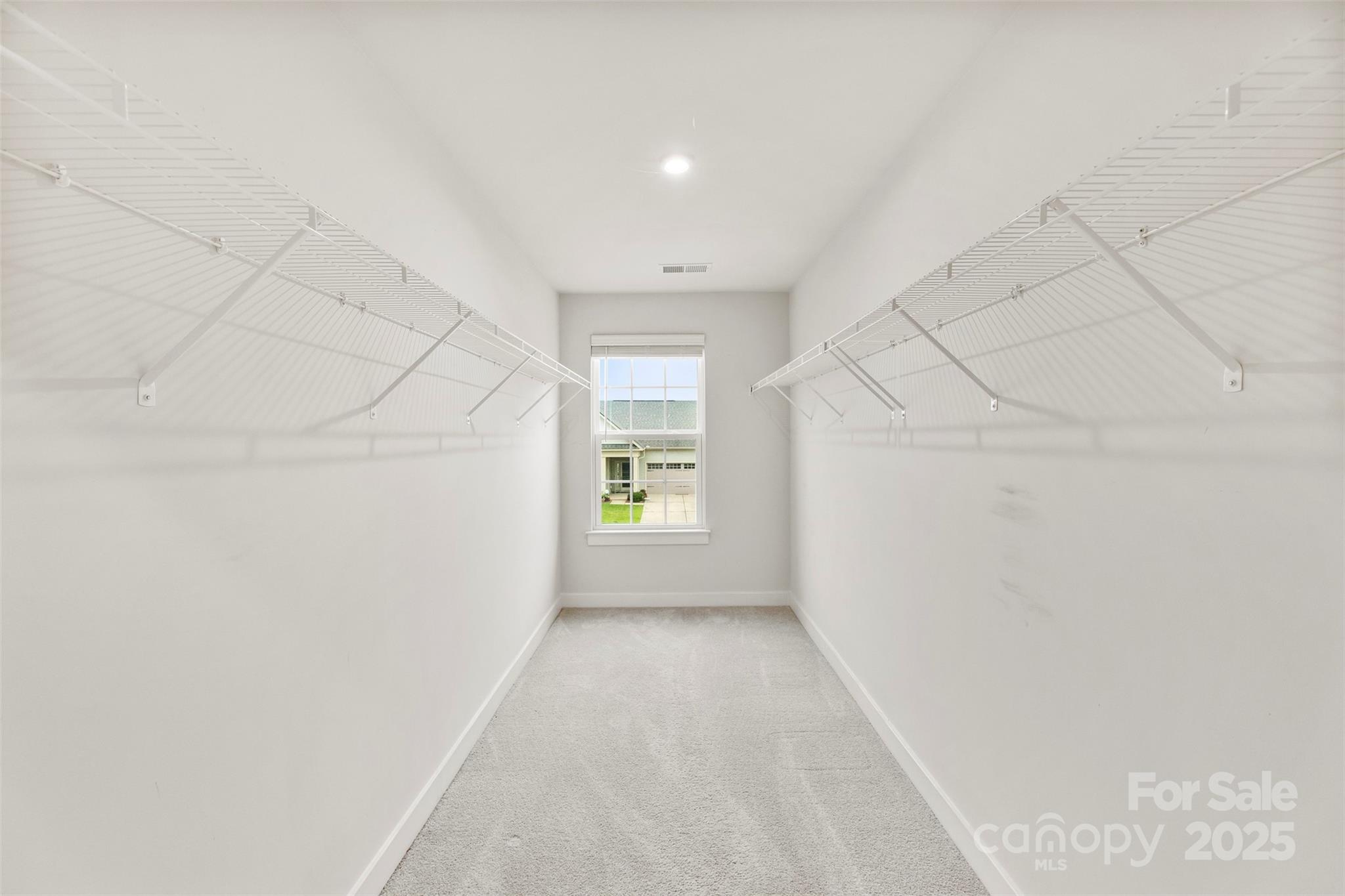 1686 Scarbrough Circle 585 Property Photo 20