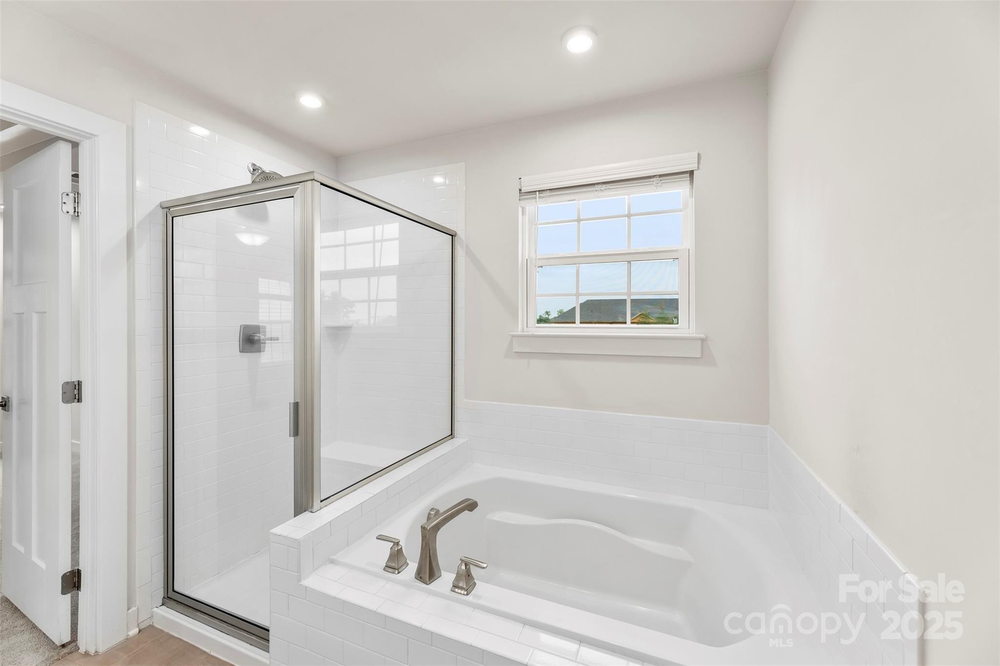 1686 Scarbrough Circle 585 Property Photo 24