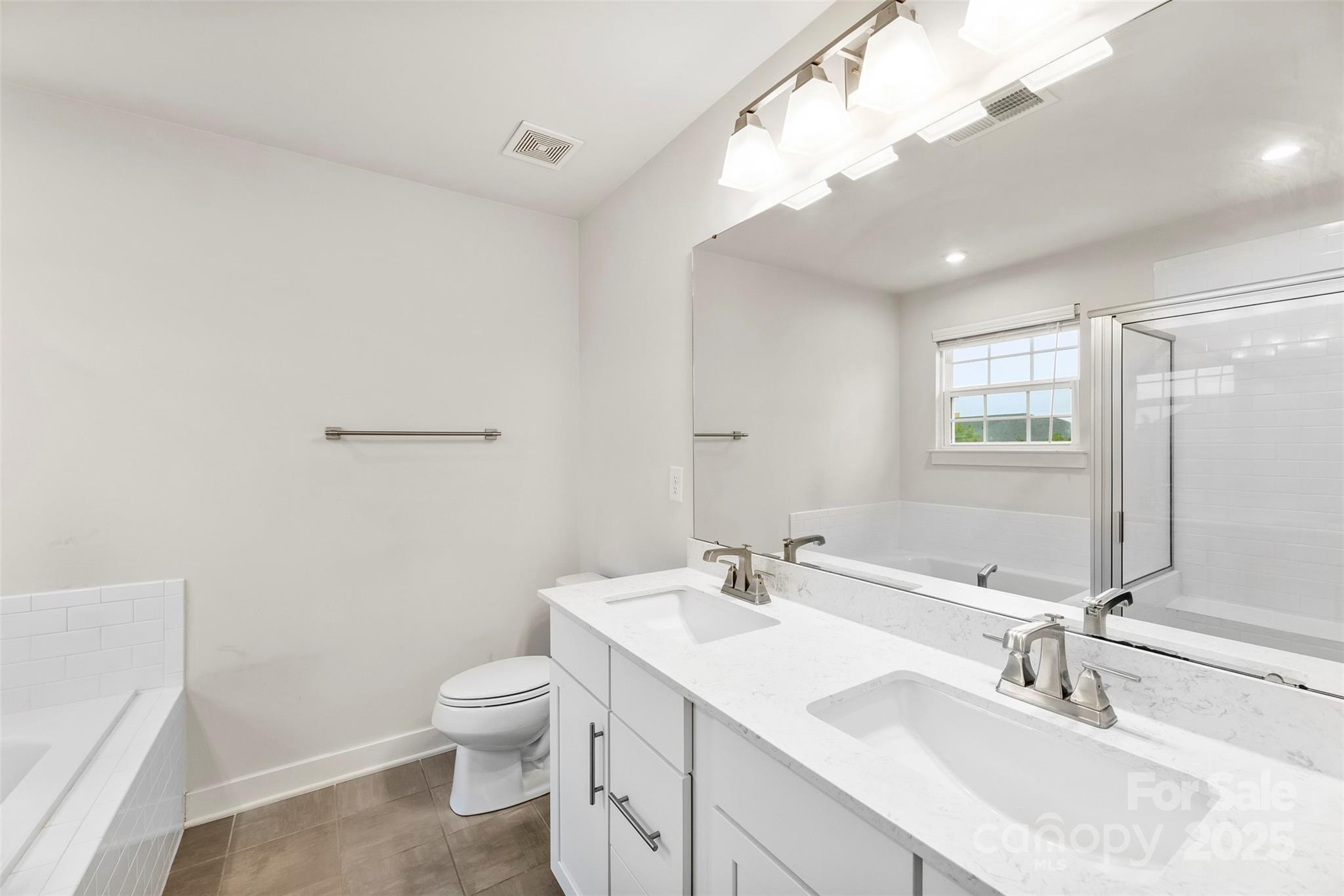 1686 Scarbrough Circle 585 Property Photo 25