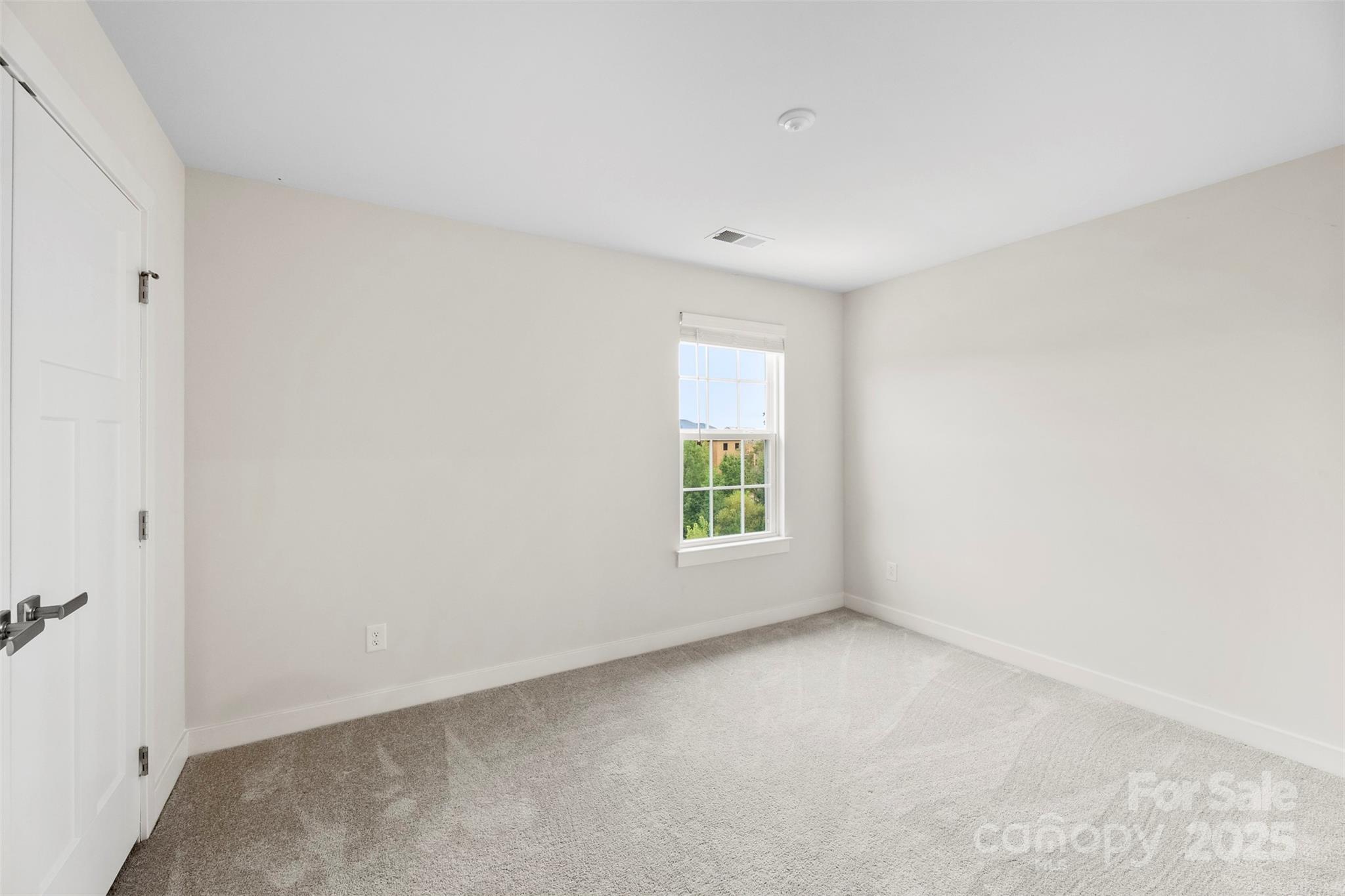 1686 Scarbrough Circle 585 Property Photo 26