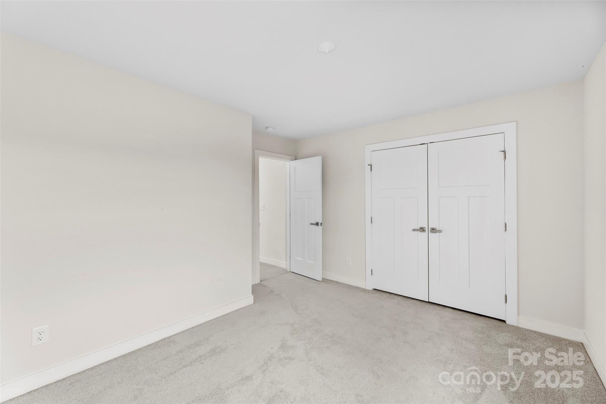 1686 Scarbrough Circle 585 Property Photo 27