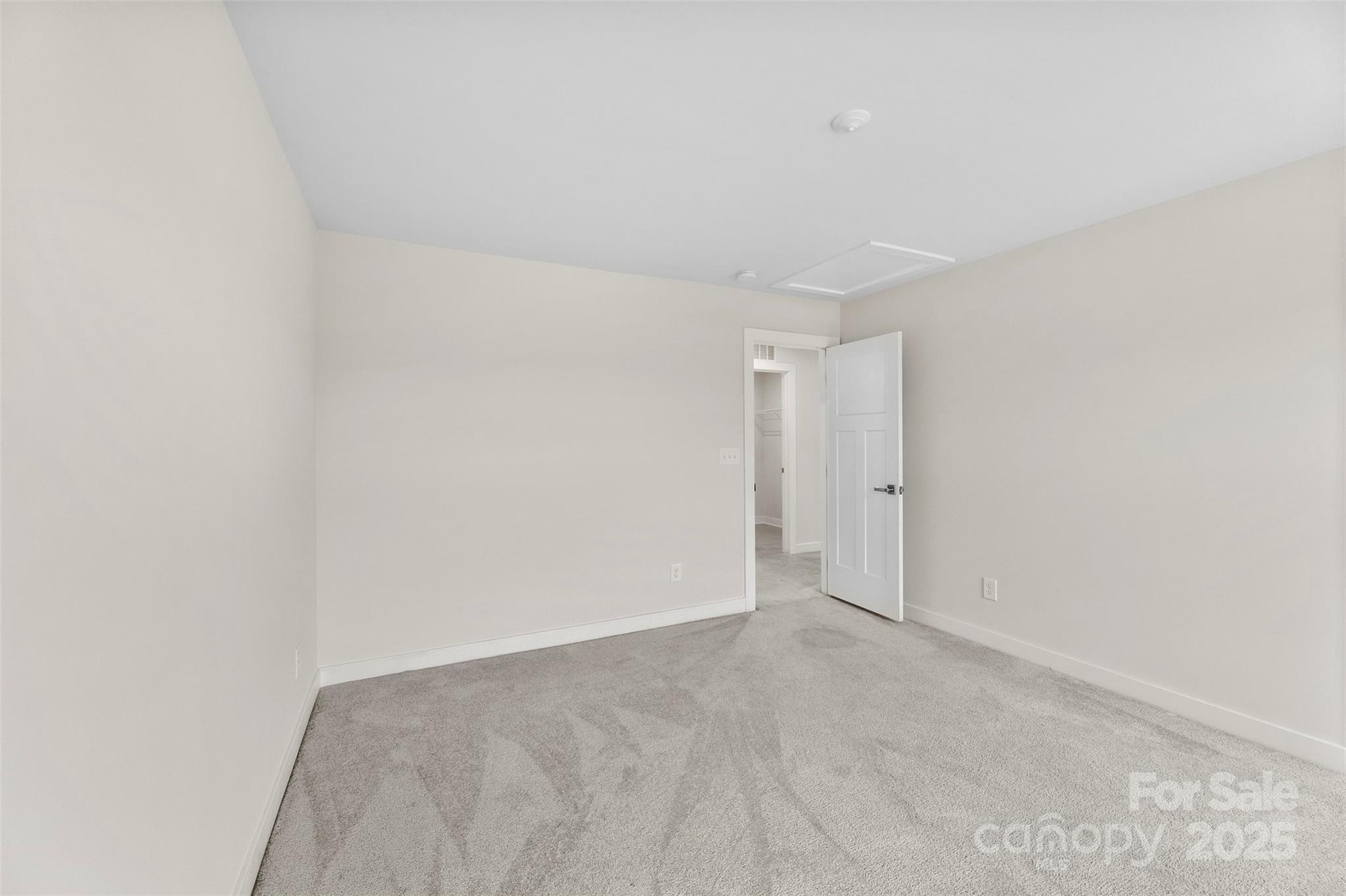 1686 Scarbrough Circle 585 Property Photo 35