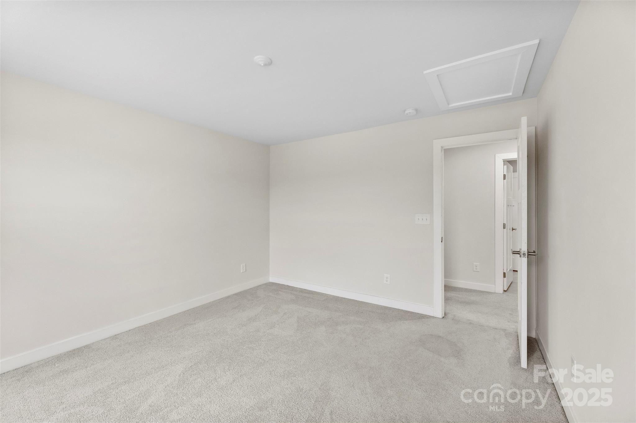 1686 Scarbrough Circle 585 Property Photo 36