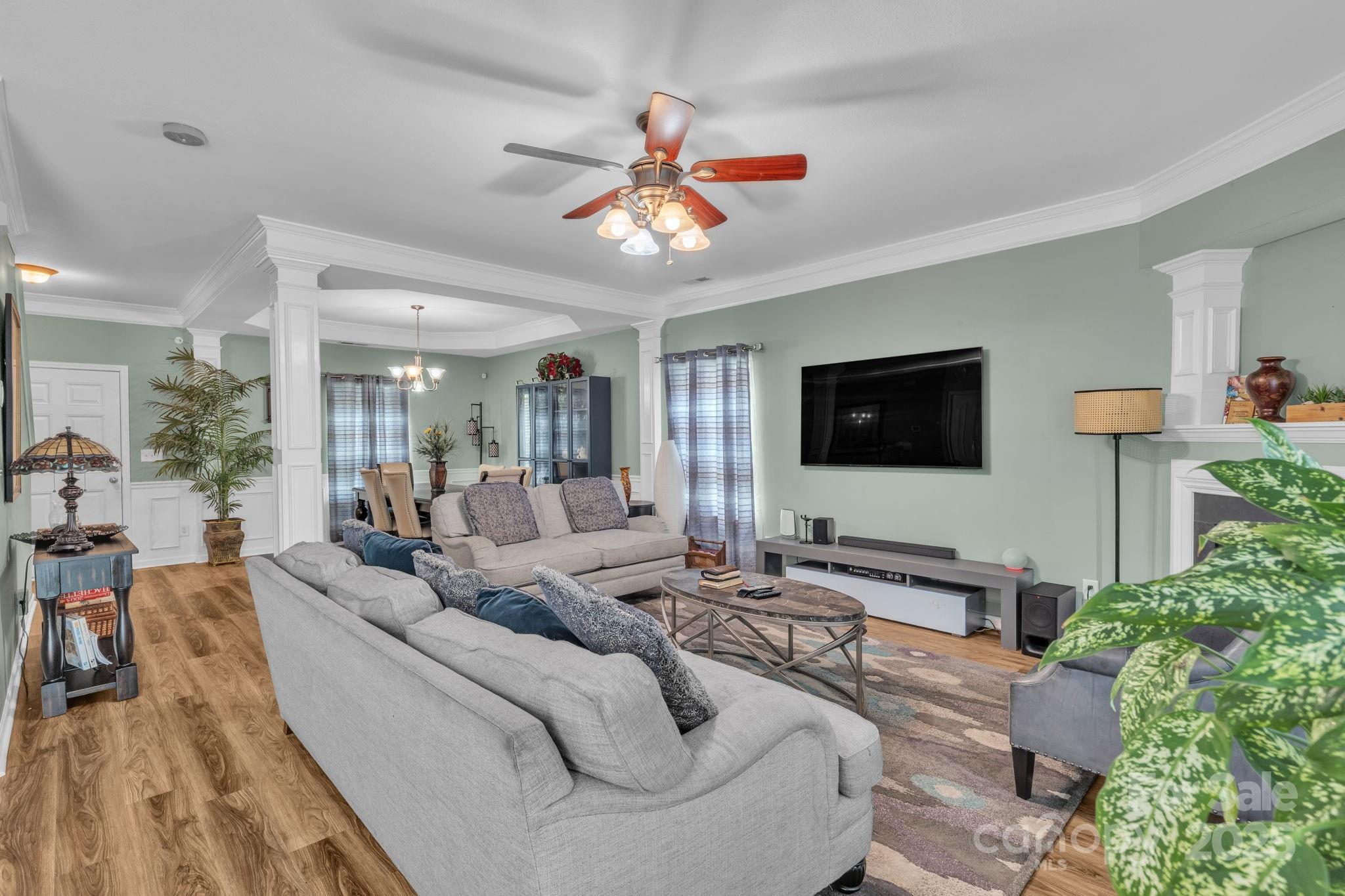 4004 Chimney Wood Trail Property Photo 4