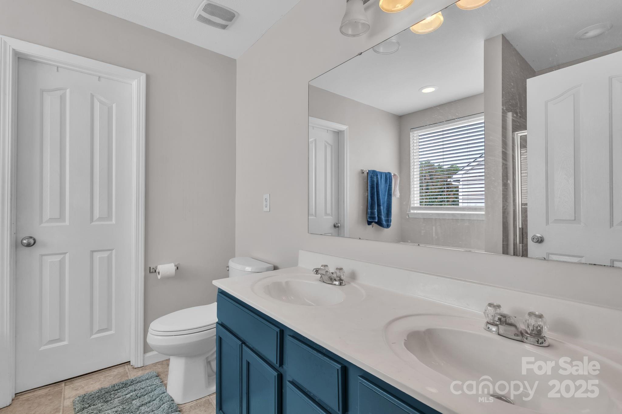 4004 Chimney Wood Trail Property Photo 10