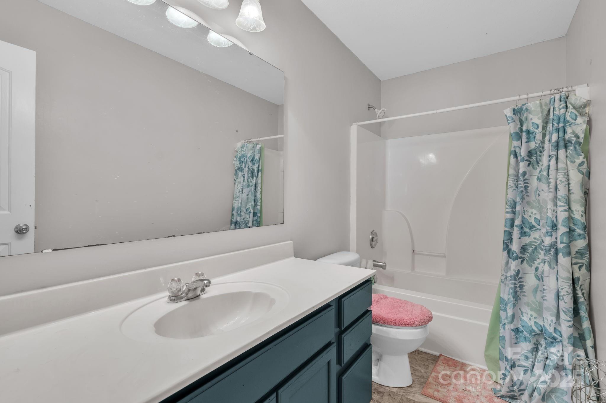 4004 Chimney Wood Trail Property Photo 14