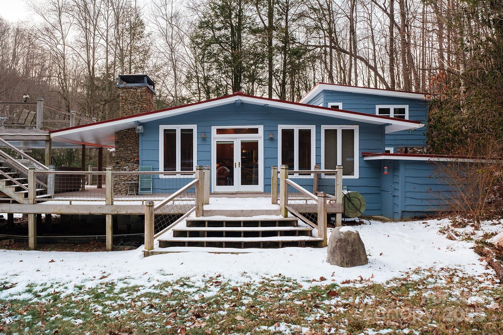 36 Dream Catcher Cove Property Photo 1