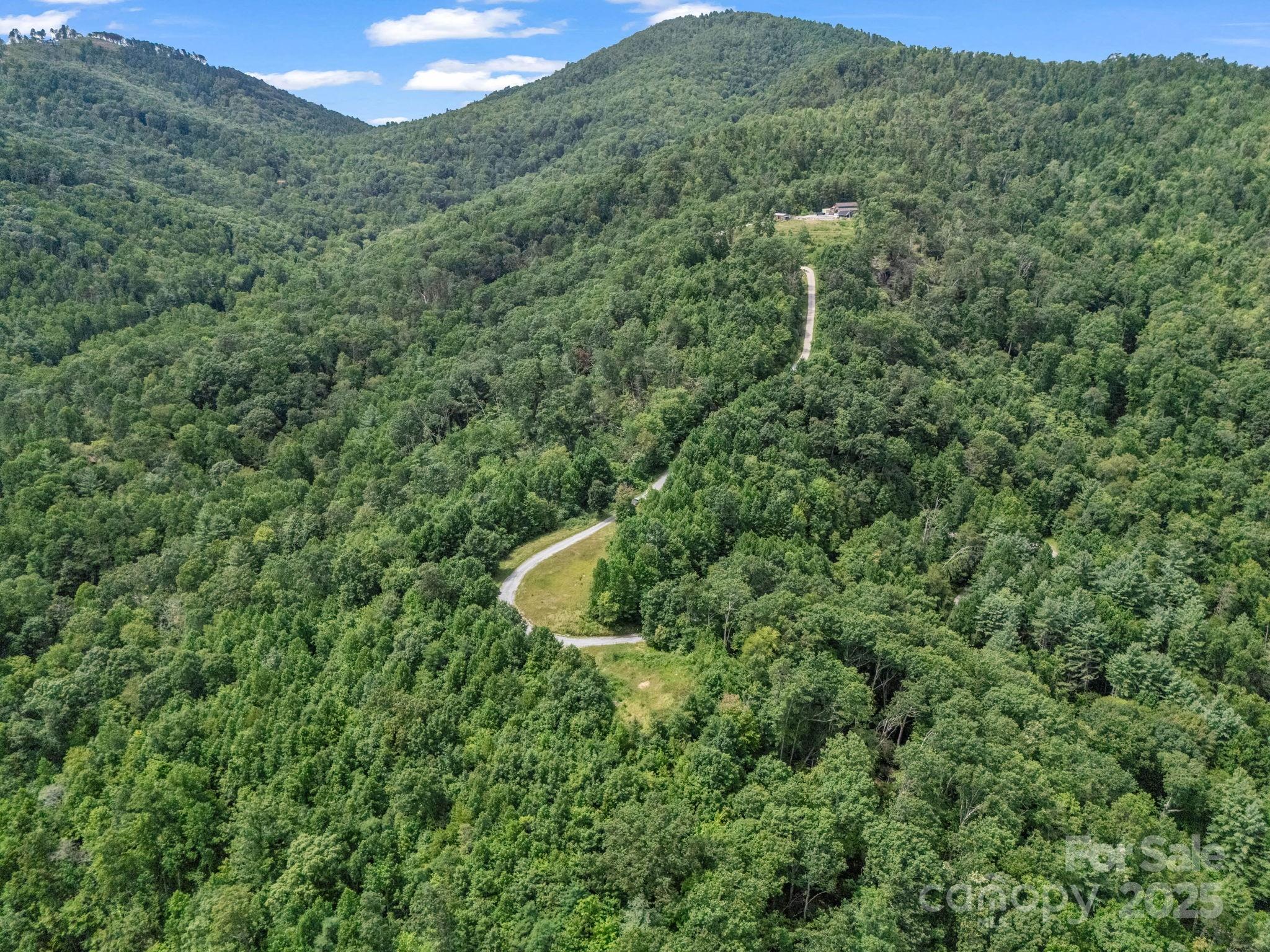 000 Climbing Road Property Photo 8