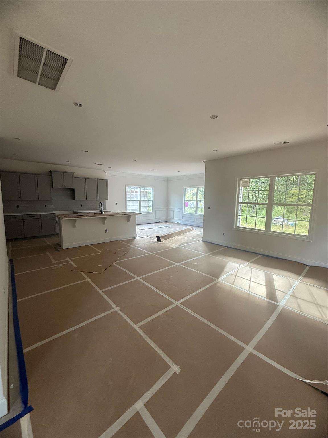 3953 Port Richmond Avenue 16 Property Photo 5