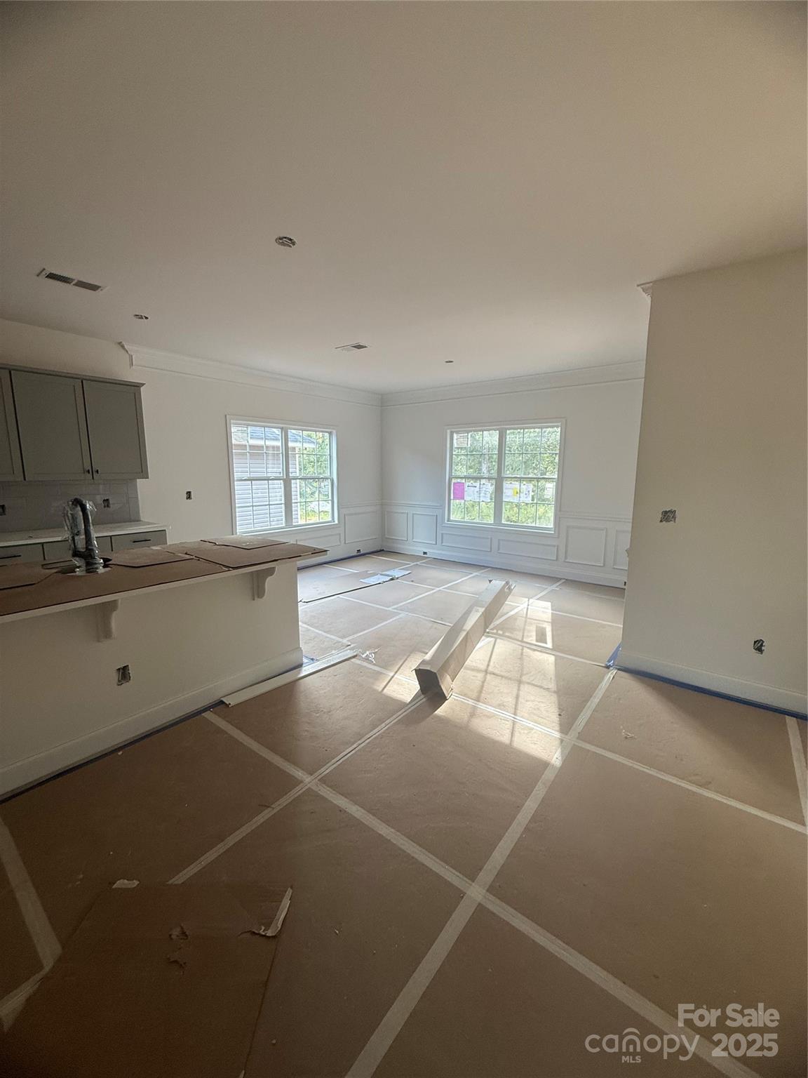 3953 Port Richmond Avenue 16 Property Photo 7