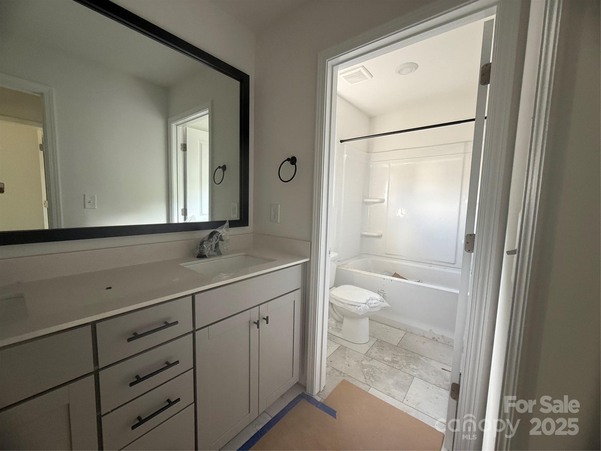 3953 Port Richmond Avenue 16 Property Photo 34